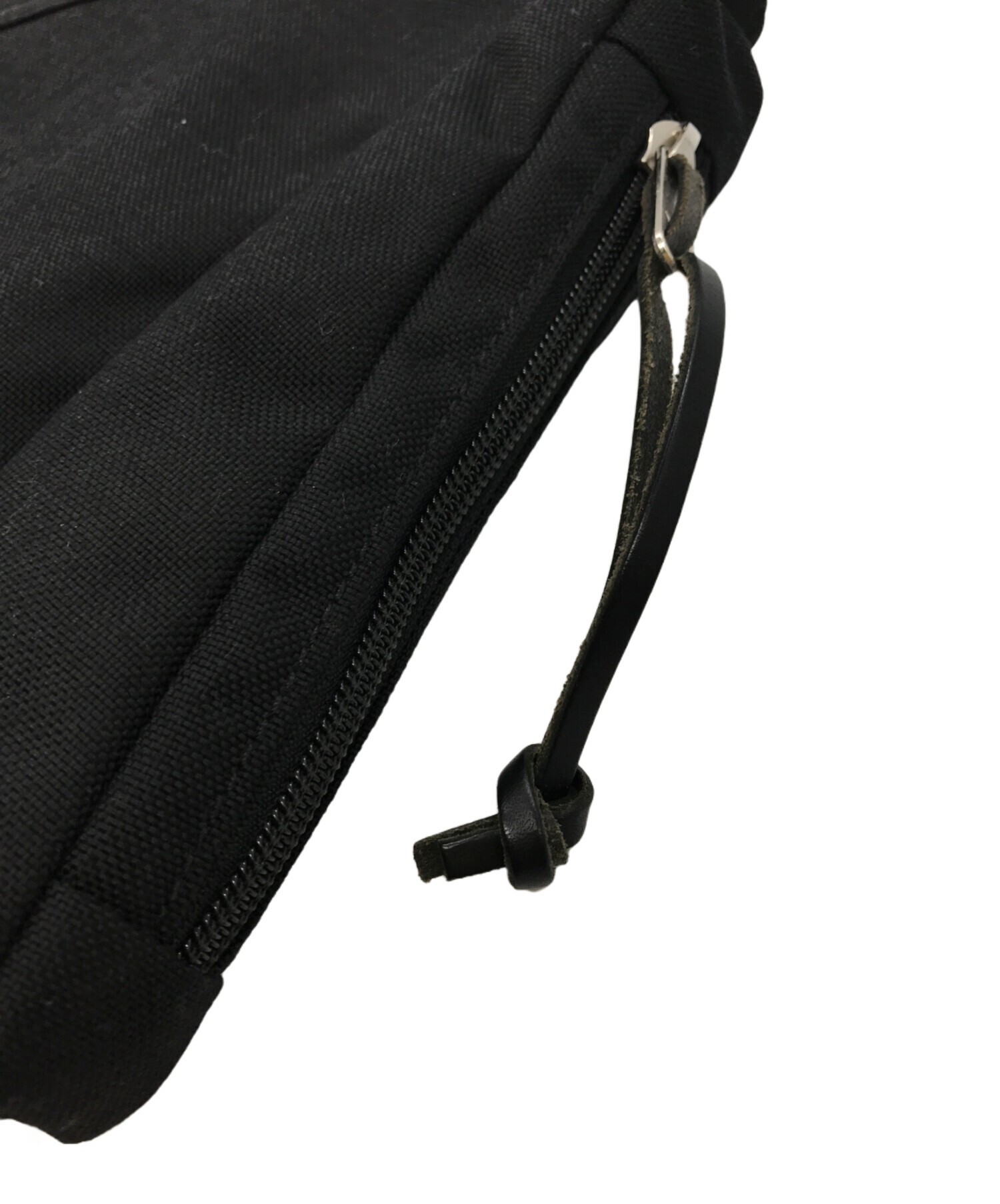 中古・古着通販】AURALEE (オーラリー) NYLON SADDLE BAG ブラック