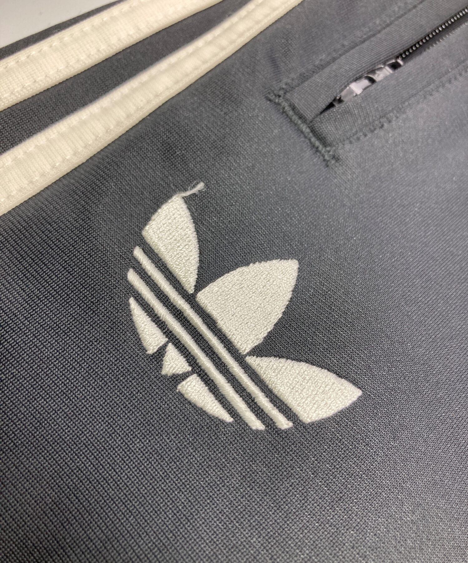 中古・古着通販】adidas (アディダス) oasis (オアシス) TOUR FIREBIRD