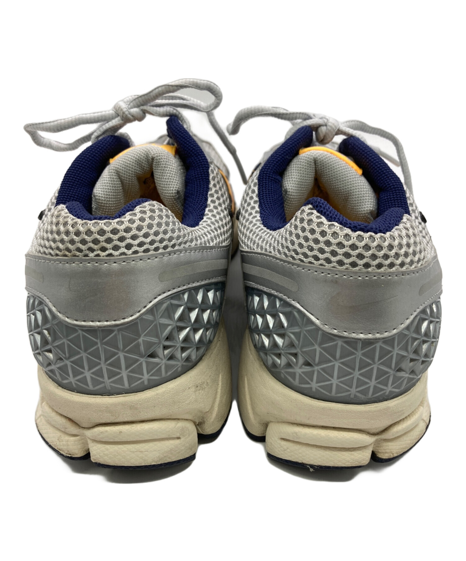 中古・古着通販】NIKE (ナイキ) ZOOM VOMERO 5 シルバー サイズ:26.5cm