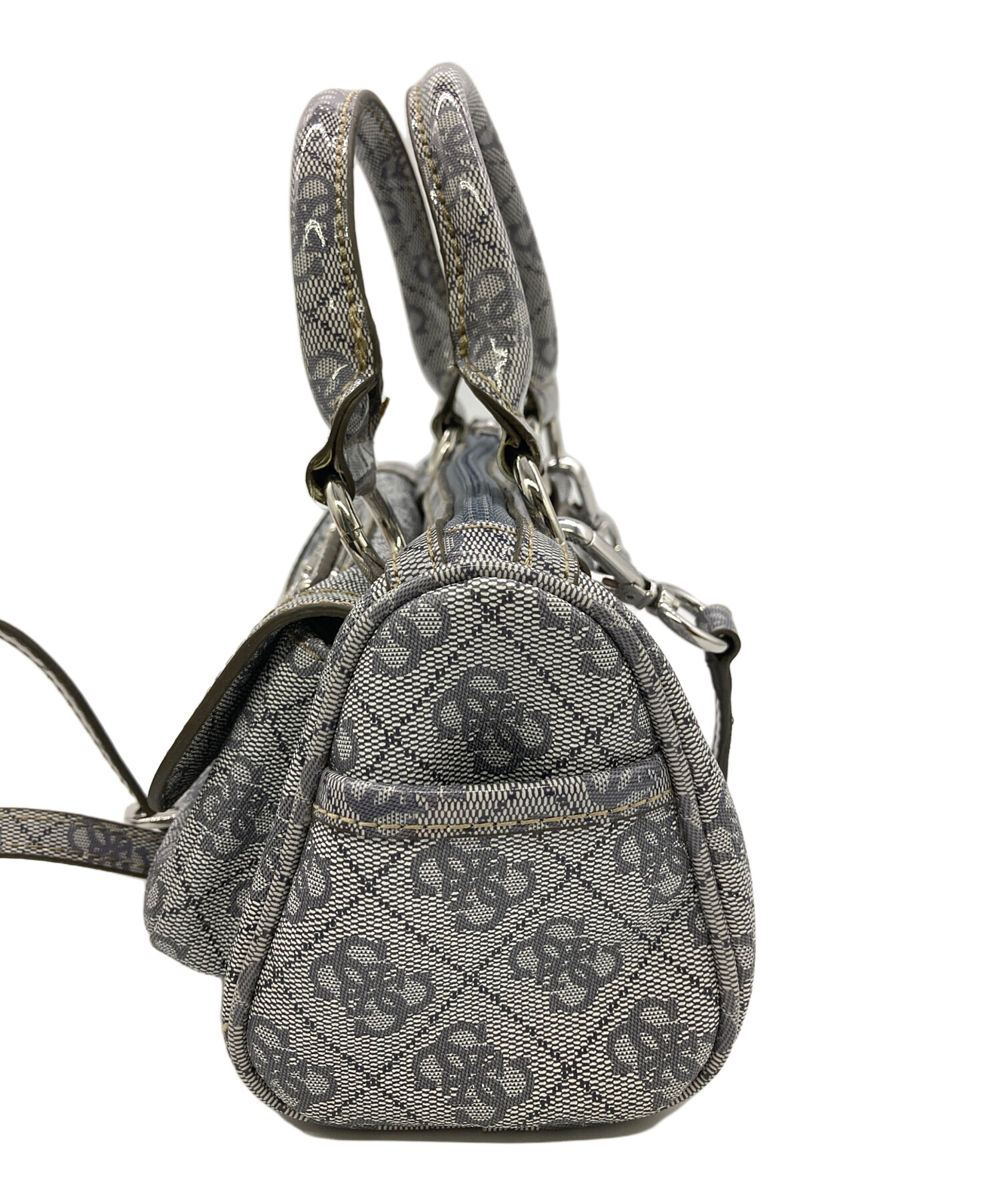 GUESS 2way ショルダーバッグ 中古・古着通販】GUESS (ゲス) 2WAYショルダーバッグ グレー｜ブランド