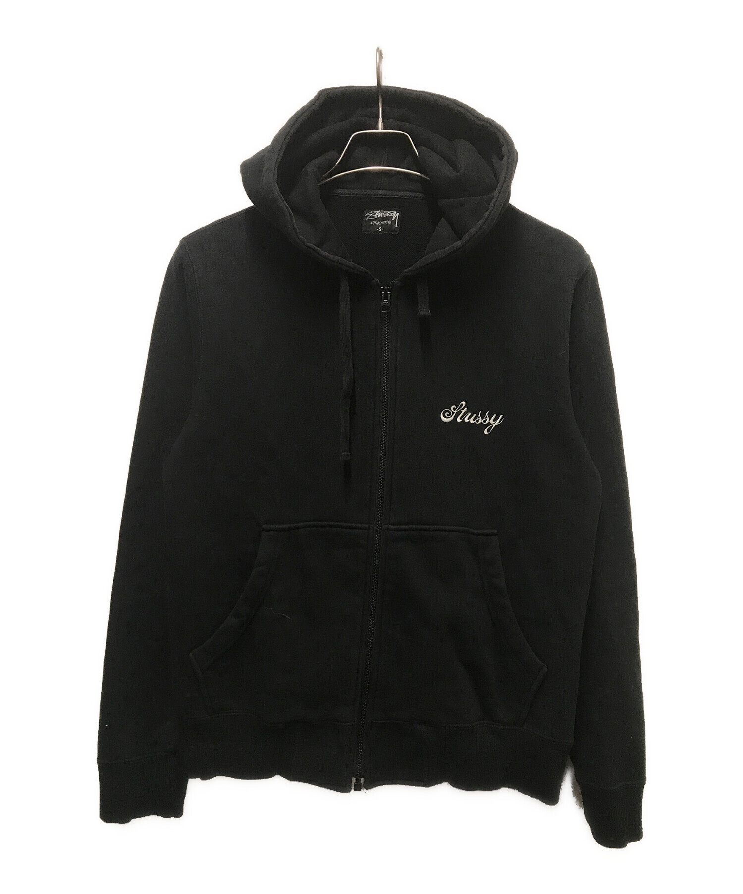 stussy刺繍パーカー 中古・古着通販】stussy (ステューシー) ロゴ刺繍ジップパーカー