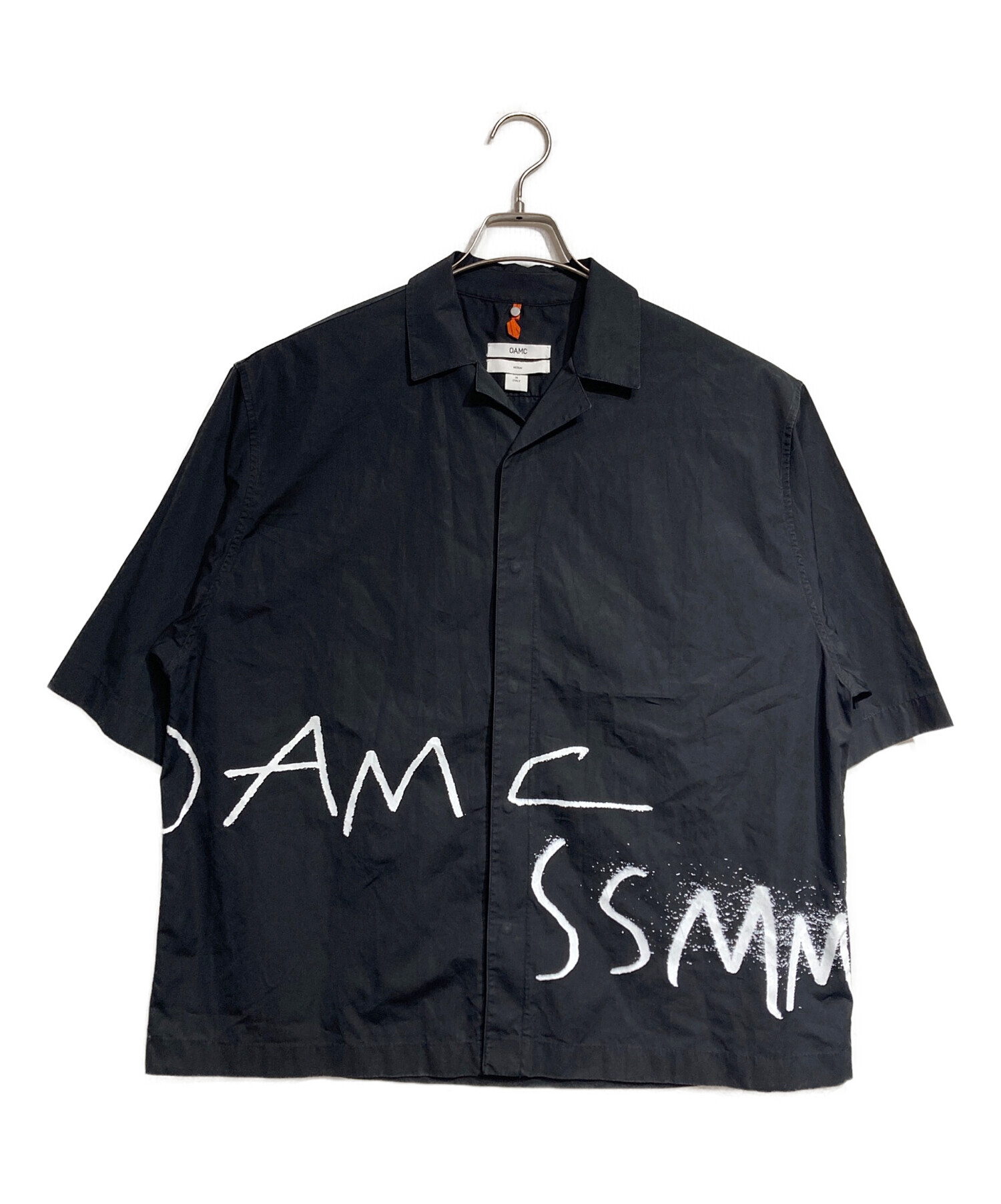 中古・古着通販】OAMC (オーエーエムシー) スプレーロゴシャツ / Spray