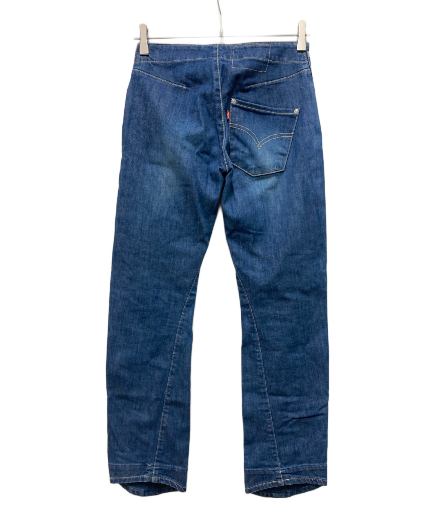 Levi's リーバイス 立体裁断 ペイント デニムパンツ 中古・古着通販】LEVI'S (リーバイス) 立体裁断デニムパンツ