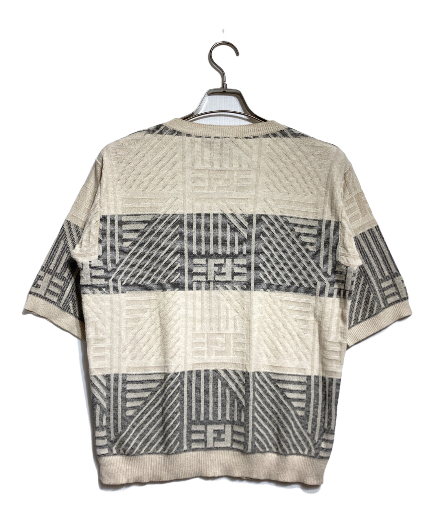 Fendi FF柄 半袖ニット【SALE】 中古・古着通販】FENDI (フェンディ) Vネック半袖ニット/V-neck short