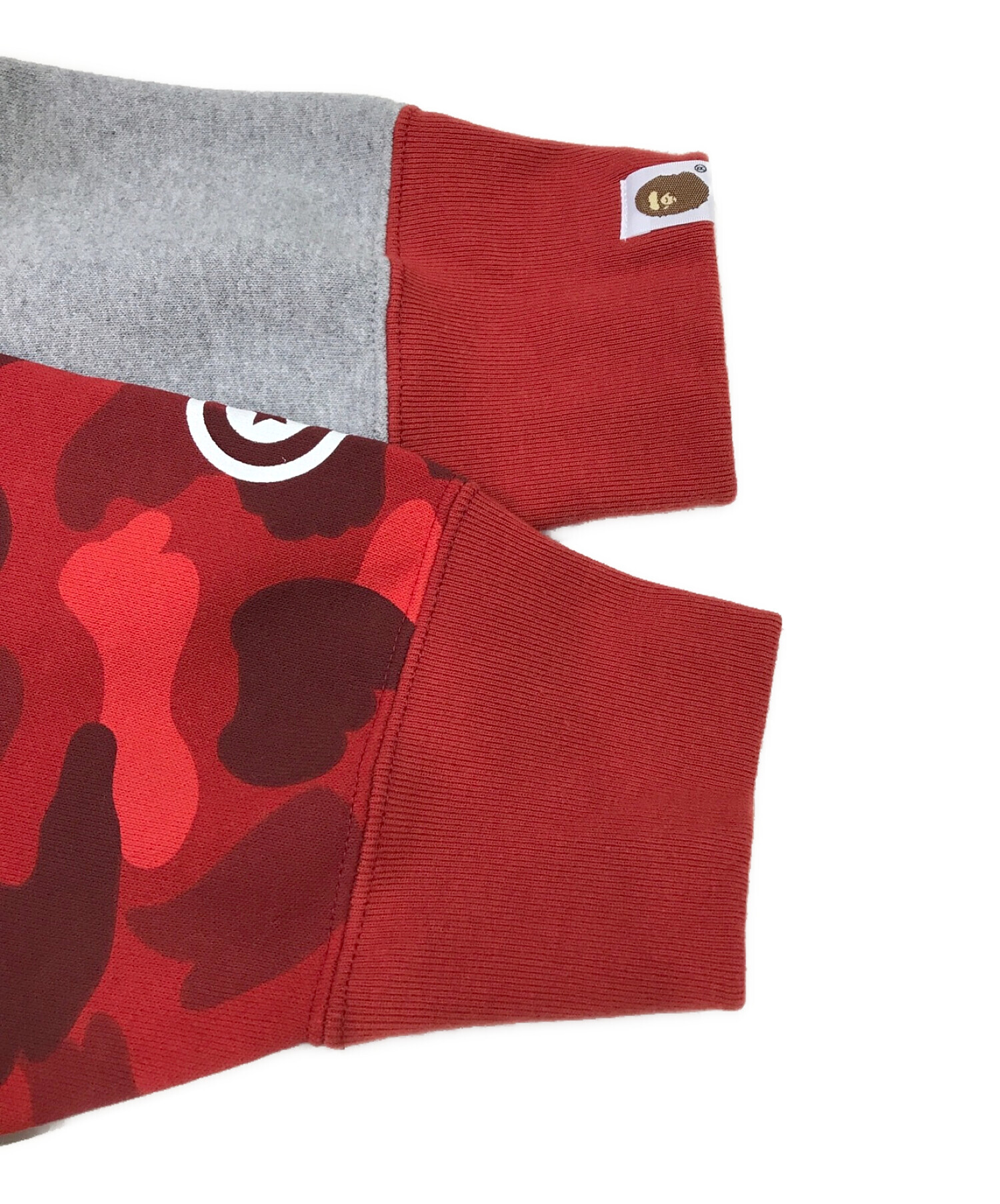A BATHING APE シャークパーカー 赤 グレー 中古・古着通販】A BATHING APE (アベイシングエイプ) COLOR CAMO