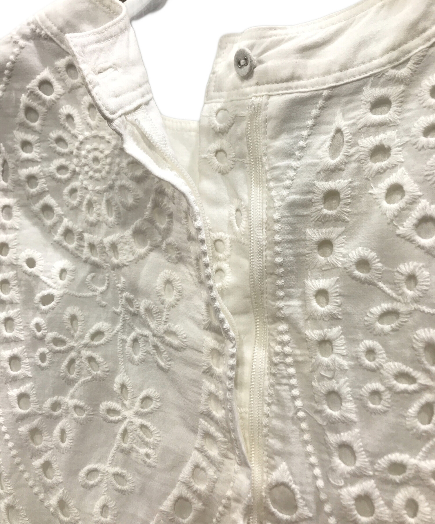 中古・古着通販】machatt (マチャット) カットワークレーストップス 