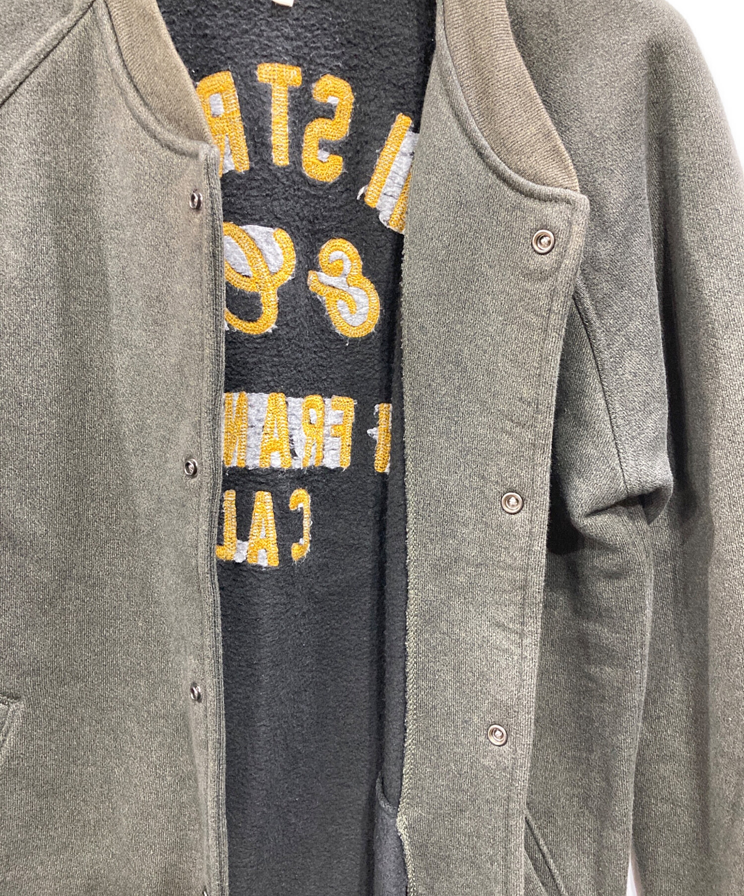 levi's リーバイス　ブルゾン　アウター　キルティング　袖ロゴ　刺繍 中古・古着通販】LEVI'S (リーバイス) バック刺繍ブルゾン オリーブ