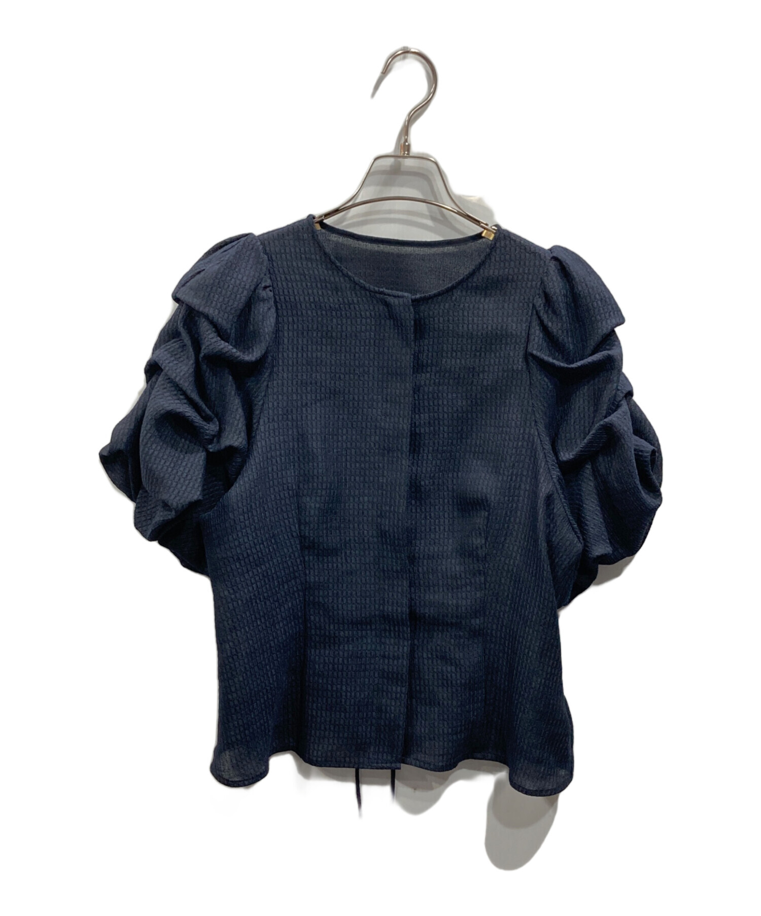 【極美品✨】マチャットmachatt タックスリーブパフブラウス ネイビー F タックスリーブパフブラウス ネイビー ✨美品✨machatt✨タック