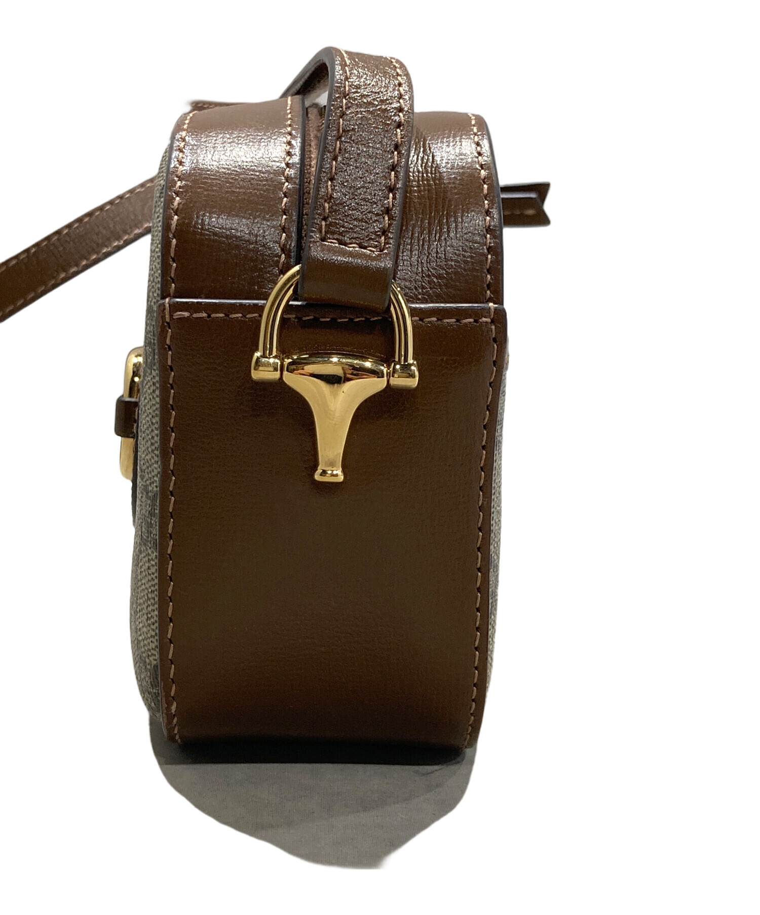 GUCCI ダークブラウン ショルダーバッグ 中古・古着通販】GUCCI (グッチ) ショルダーバッグ ブラウン｜ブランド