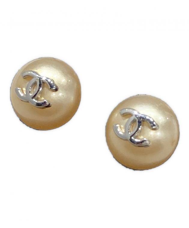 CHANEL パール　ピアス　used品 中古・古着通販】CHANEL (シャネル) ココマークパールピアス ベージュ