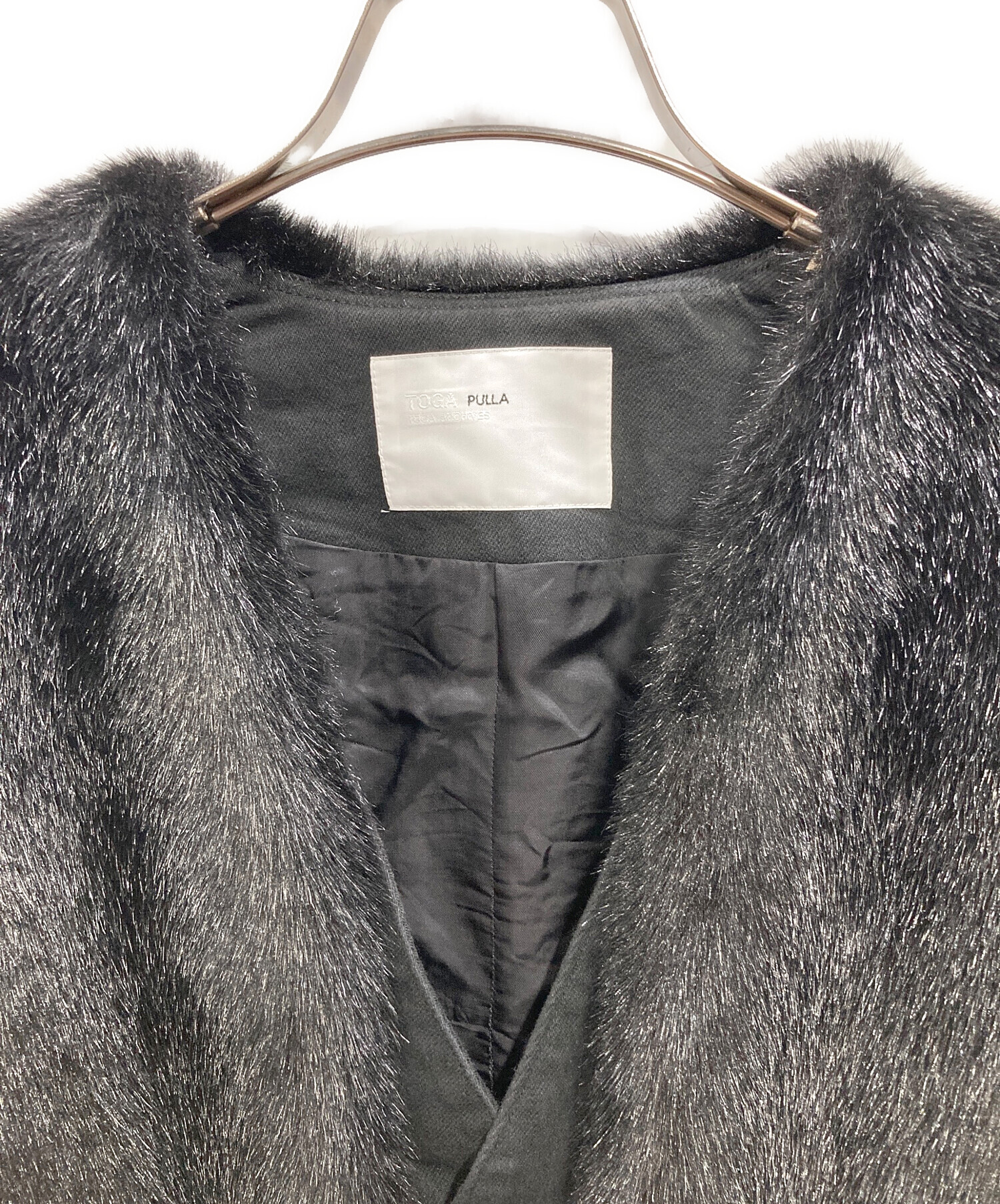 ＜新品　未使用　送料無料＞ TOGA PULLA 　ファーコート 中古・古着通販】TOGA PULLA (トーガ プルラ) フェイクファー