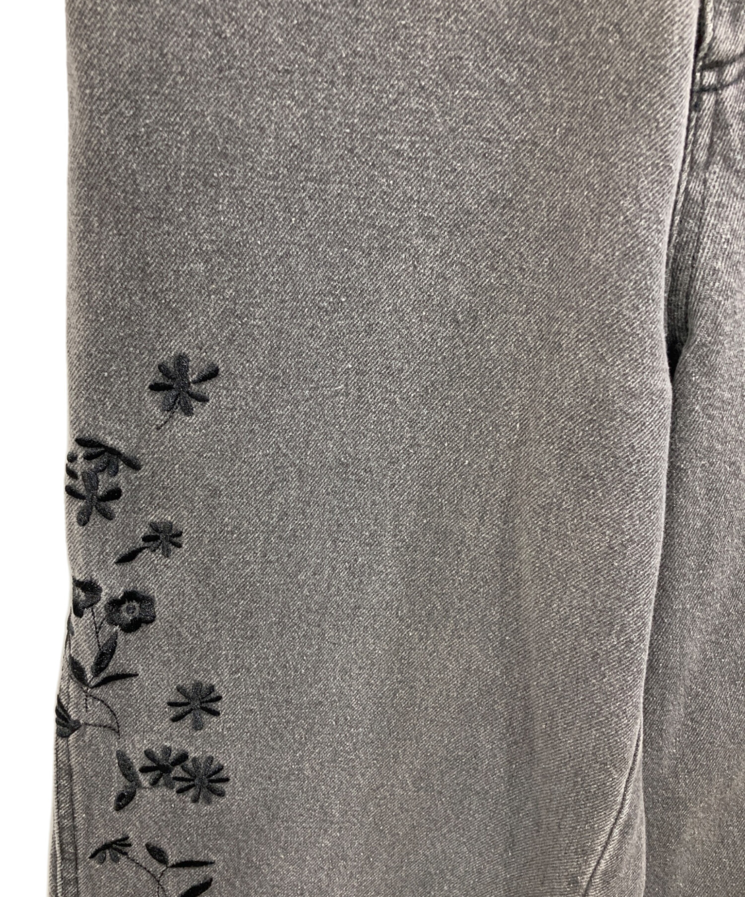 中古・古着通販】furfur (ファーファー) フラワー刺繍デニムパンツ