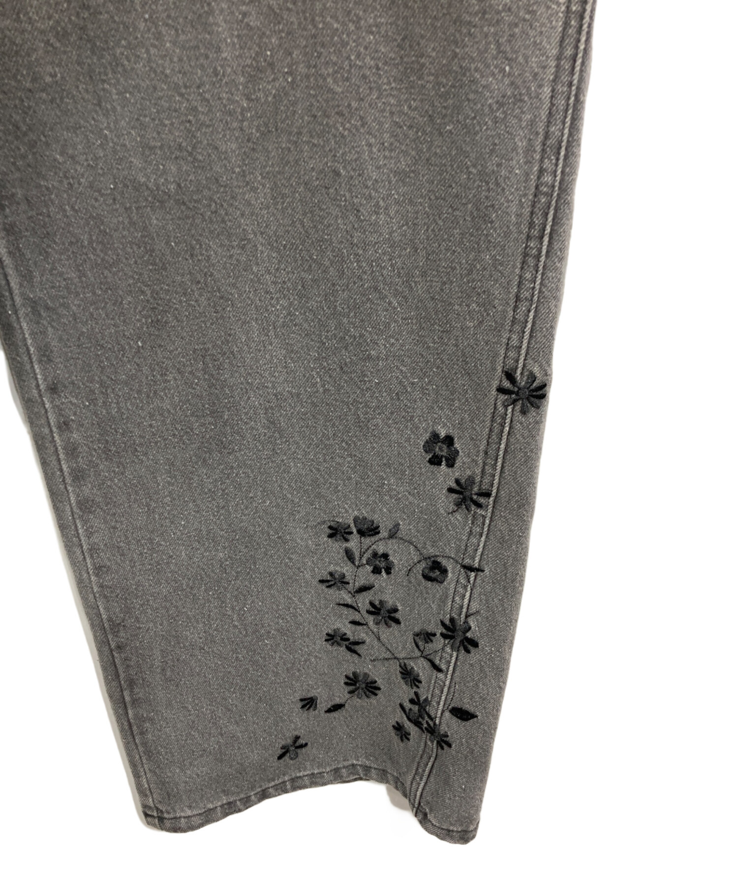 中古・古着通販】furfur (ファーファー) フラワー刺繍デニムパンツ
