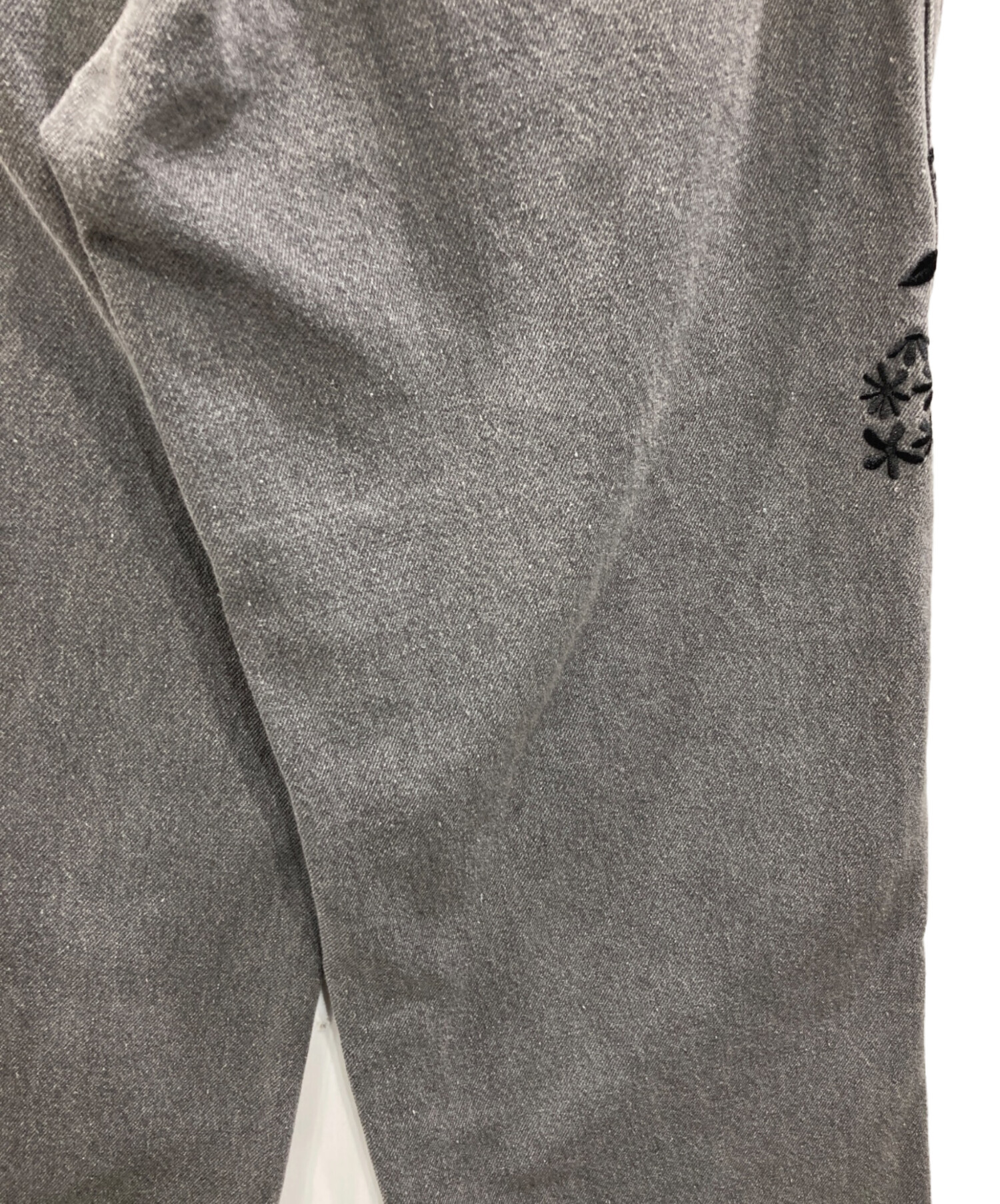 中古・古着通販】furfur (ファーファー) フラワー刺繍デニムパンツ