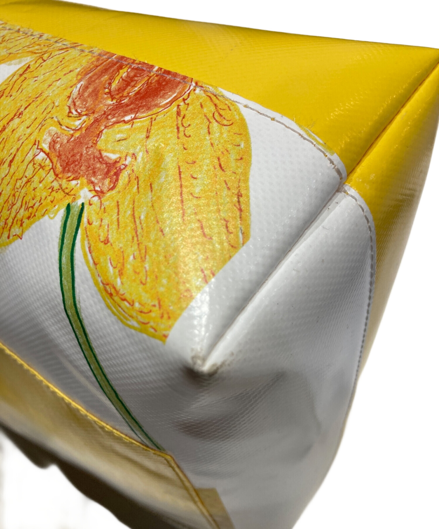 MARNI ケース ホワイト/イエロー 中古・古着通販】MARNI (マルニ) ORCHIDSプリント PVCショッピング