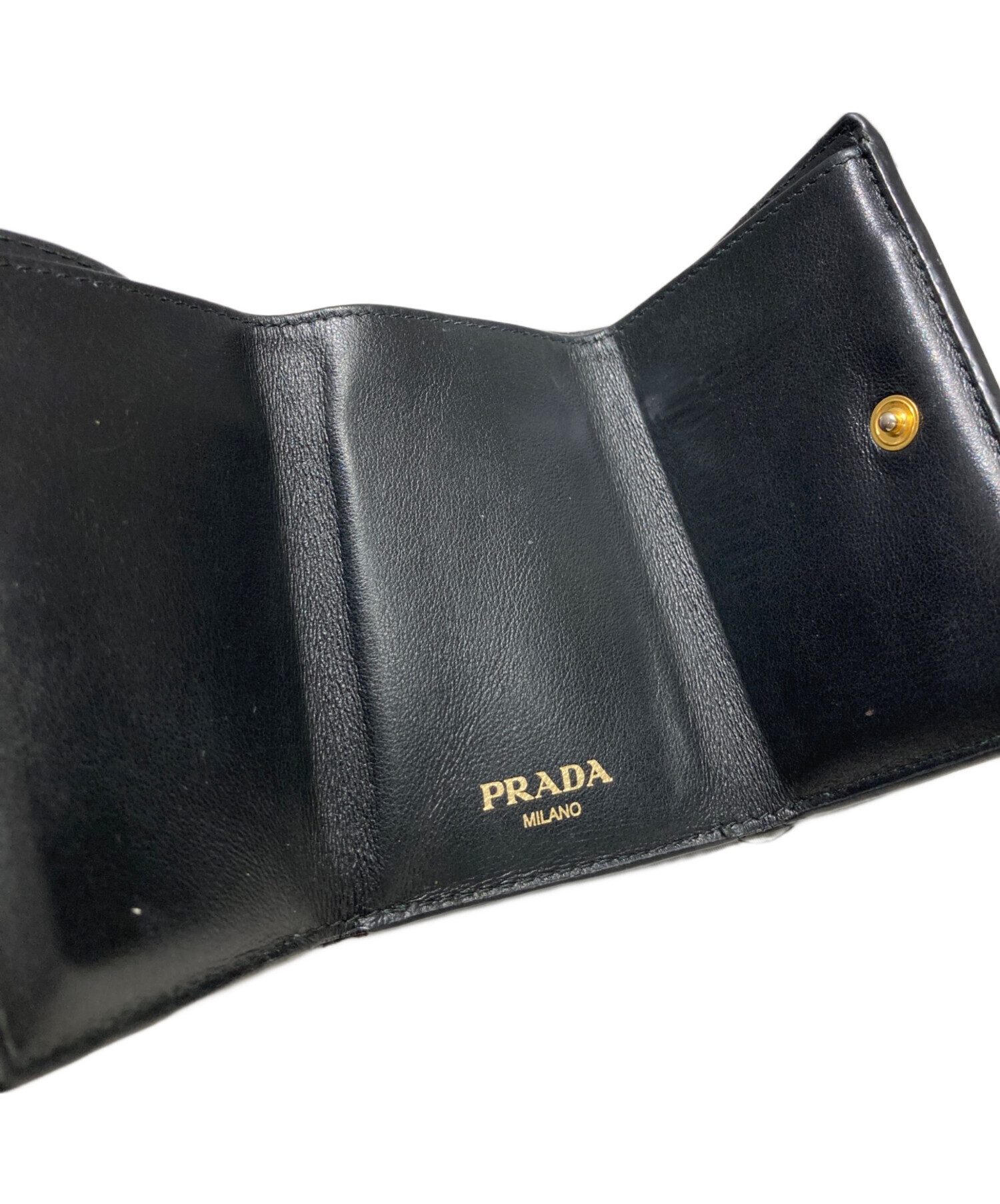 【在庫一掃】 プラダ ロゴ 三つ折り 財布 【中古】 PRADA（プラダ） ロゴ 三つ折り財布 1MH021 ブラック サファイアーノ