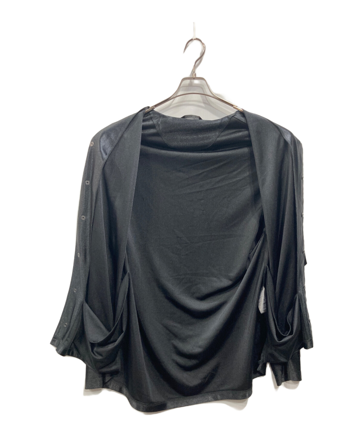 バレンシアガ Balenciaga 黒ボタントップス 検)マディソンブルー 中古・古着通販】BALENCIAGA (バレンシアガ) スナップボタン サテン