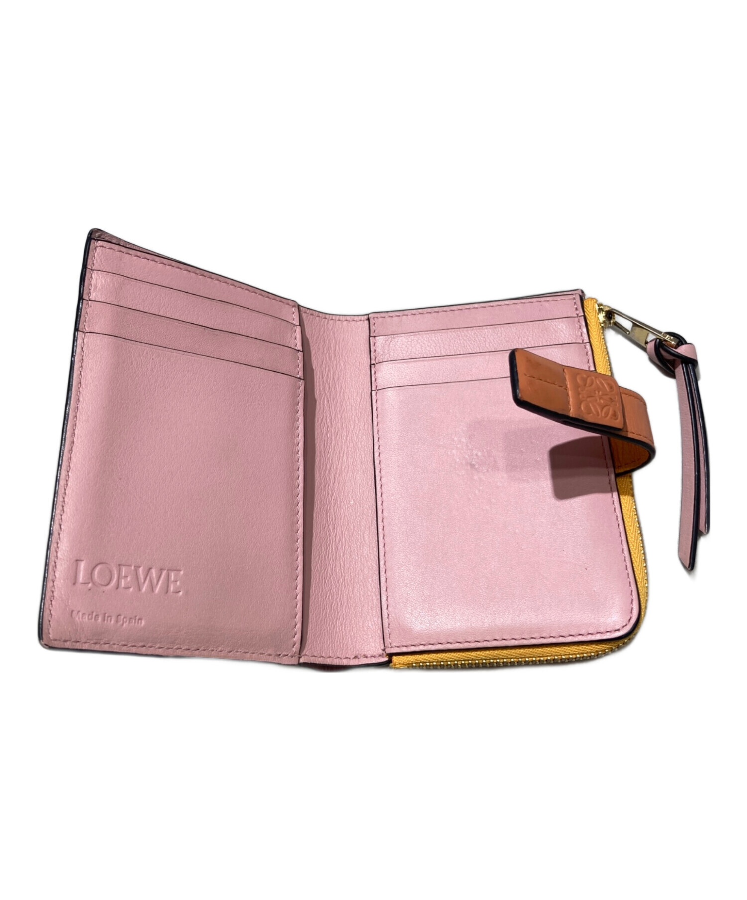 LOEWE ロエベ 財布・ケース  ピンク 【古着】【中古】【送料無料】 中古・古着通販】LOEWE (ロエベ) 3つ折り財布 ピンク｜ブランド・古着