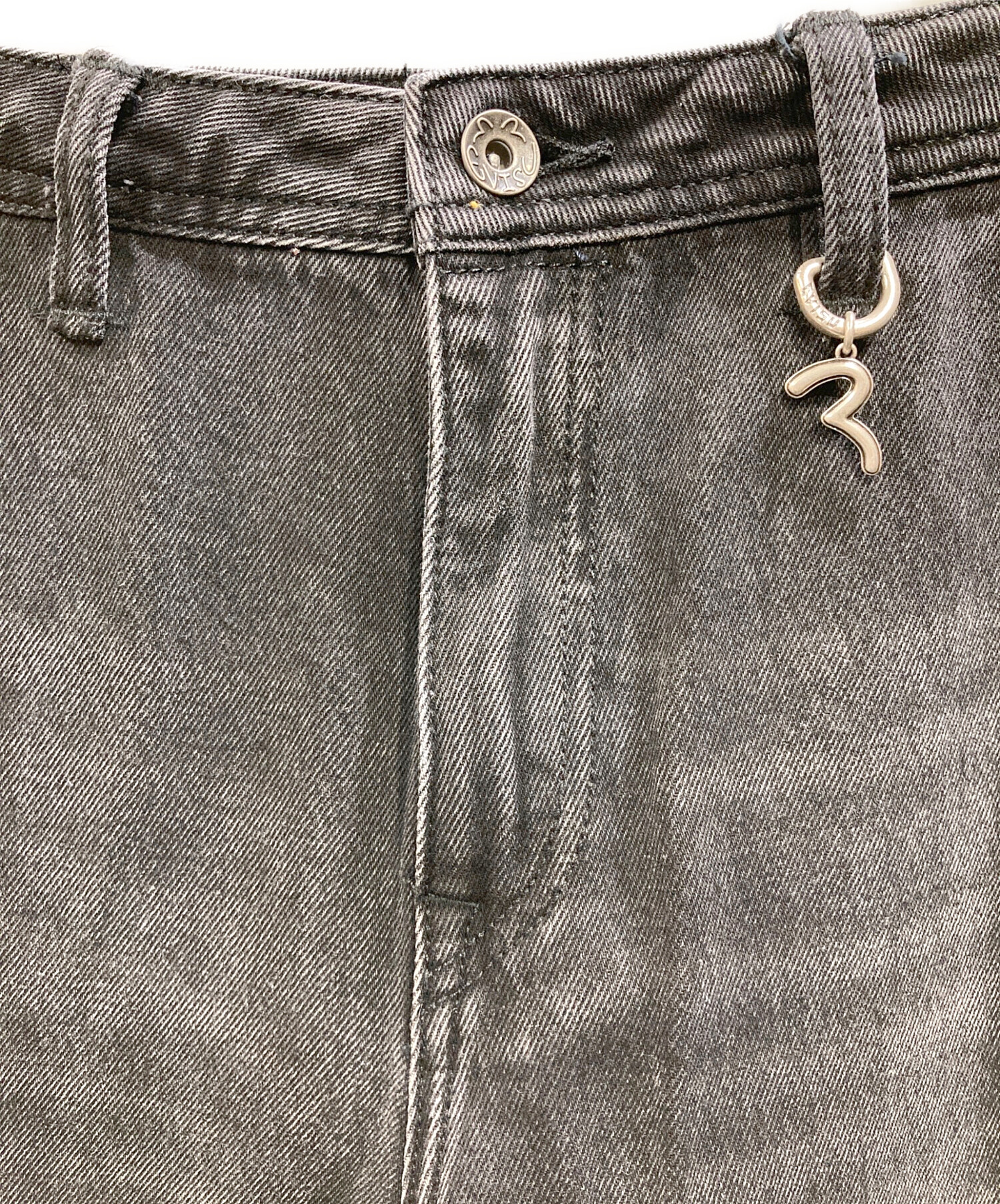 中古・古着通販】EVISU (エヴィス) 刺し子猫大黒デニムパンツ グレー