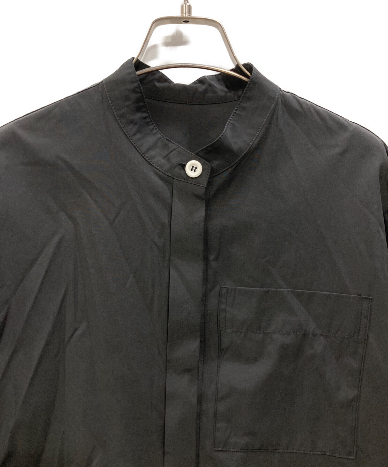 中古・古着通販】machatt (マチャット) ラウンドへムシャツ ブラック