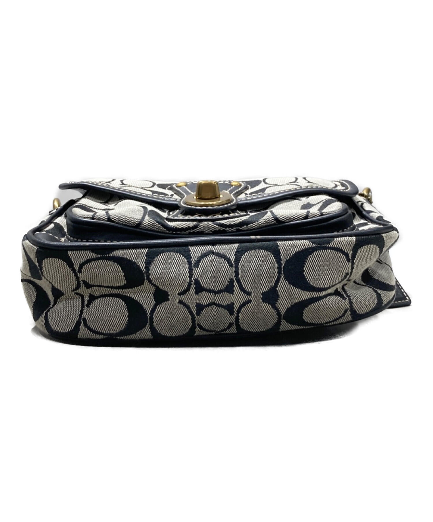 未使用 COACH コーチ シグネチャー ターンロック チェーンバッグ 中古・古着通販】COACH (コーチ) シグネチャー ターンロックショルダー