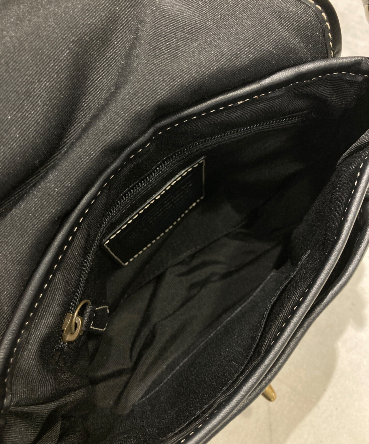 中古・古着通販】COACH (コーチ) シグネチャー ターンロックショルダー