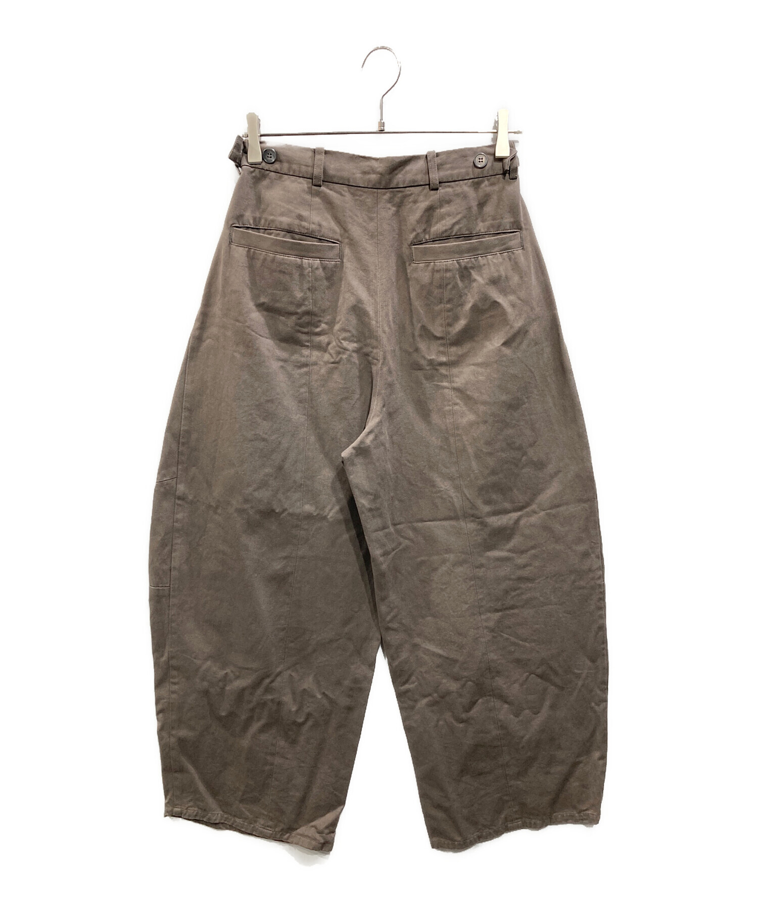 中古・古着通販】UNGRID (アングリッド) コクーンチノパンツ ブラウン