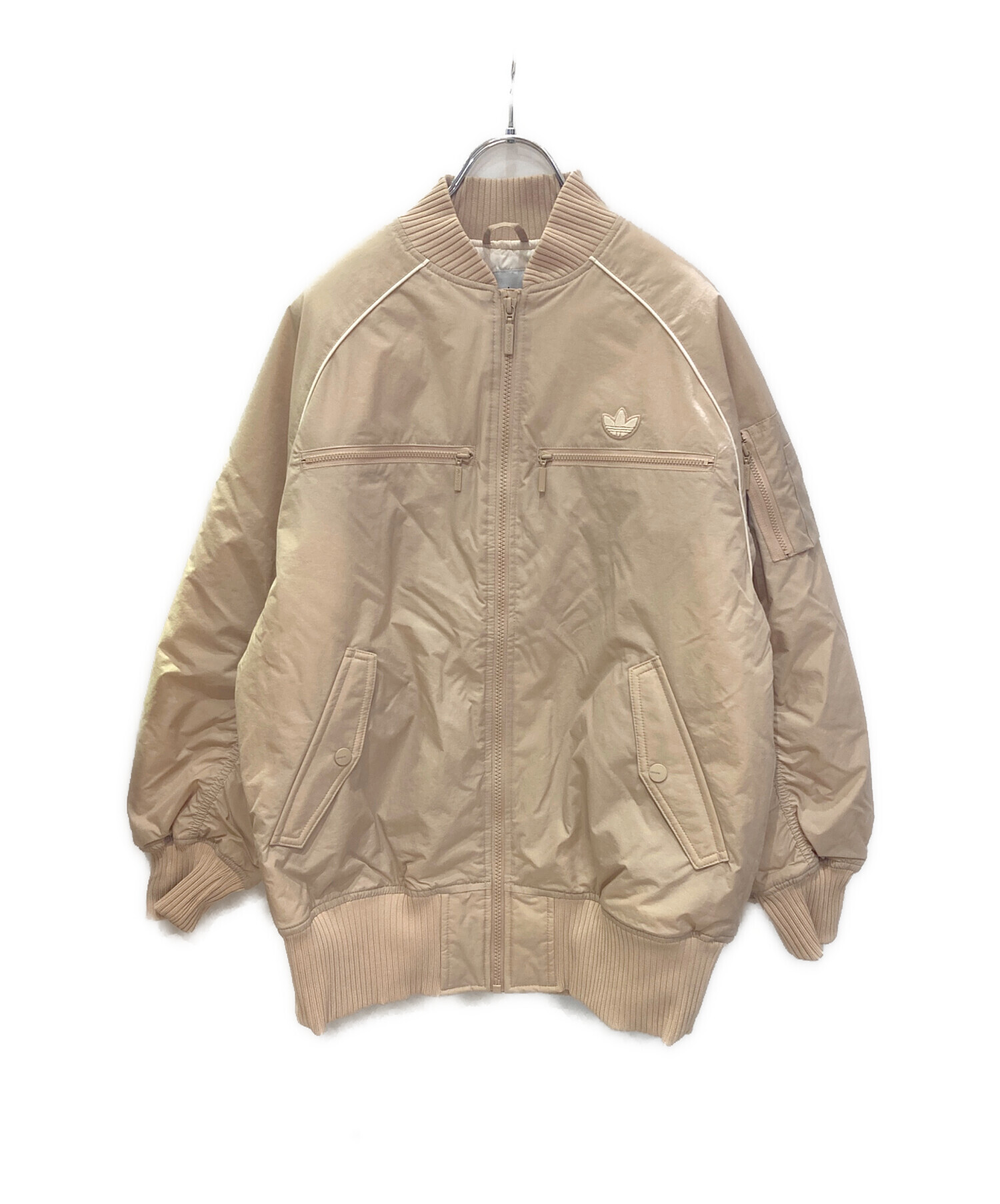 ベージュ スエード ボンバージャケット 中古・古着通販】adidas (アディダス) ボンバージャケット ベージュ