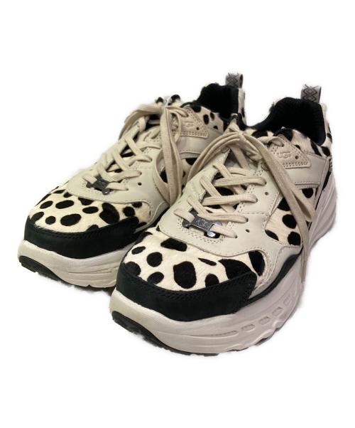 M*o様 【お値下げ済み】オークション新品未使用　UGG スニーカー CORDU 中古・古着通販】UGG (アグ) ローカットスニーカー ホワイト