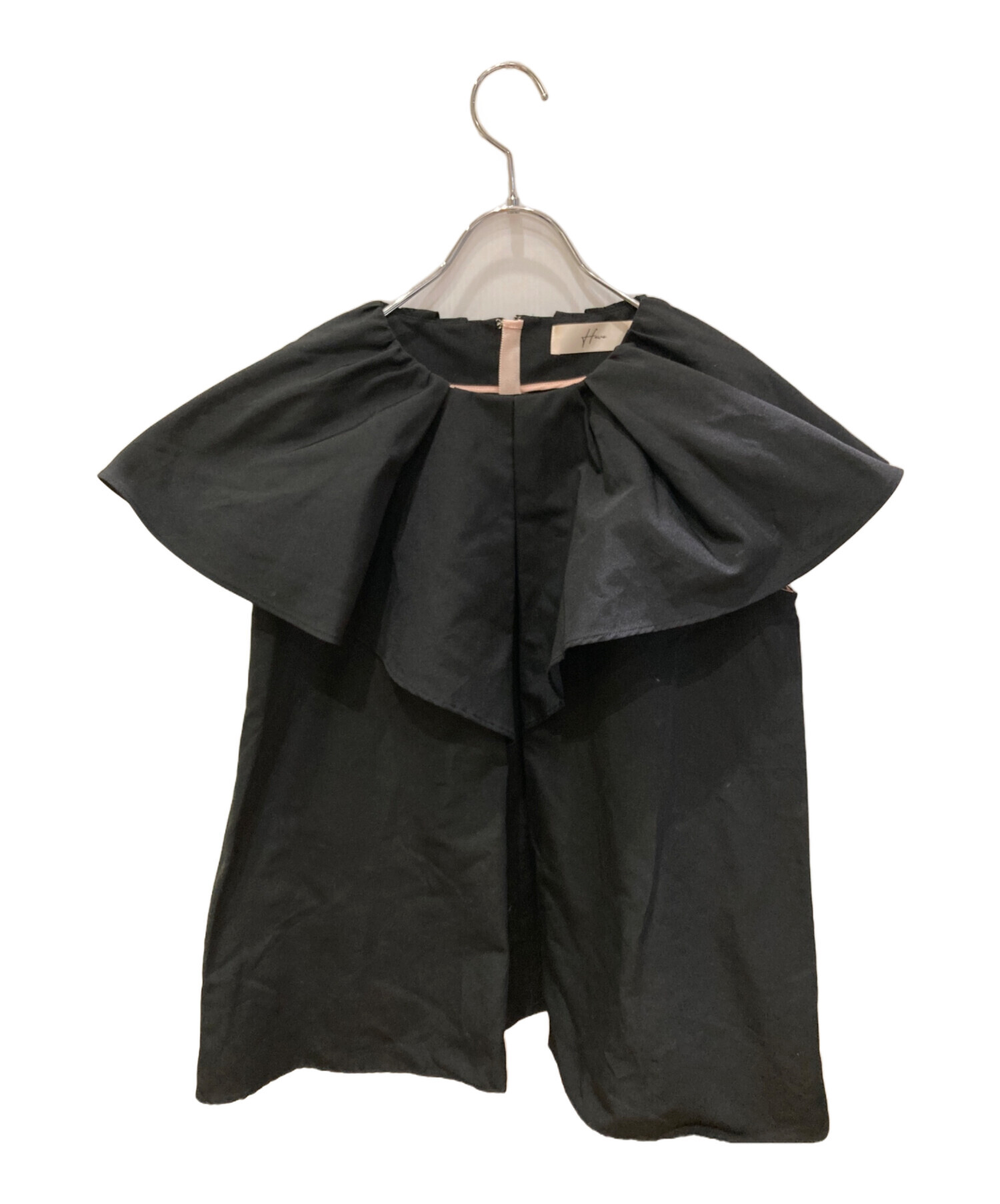 heve へイヴラッフルジャケットBL ブラウス ブラック 中古・古着通販】Heve (ヘイヴ) ラッフルグログラントップス ブラック