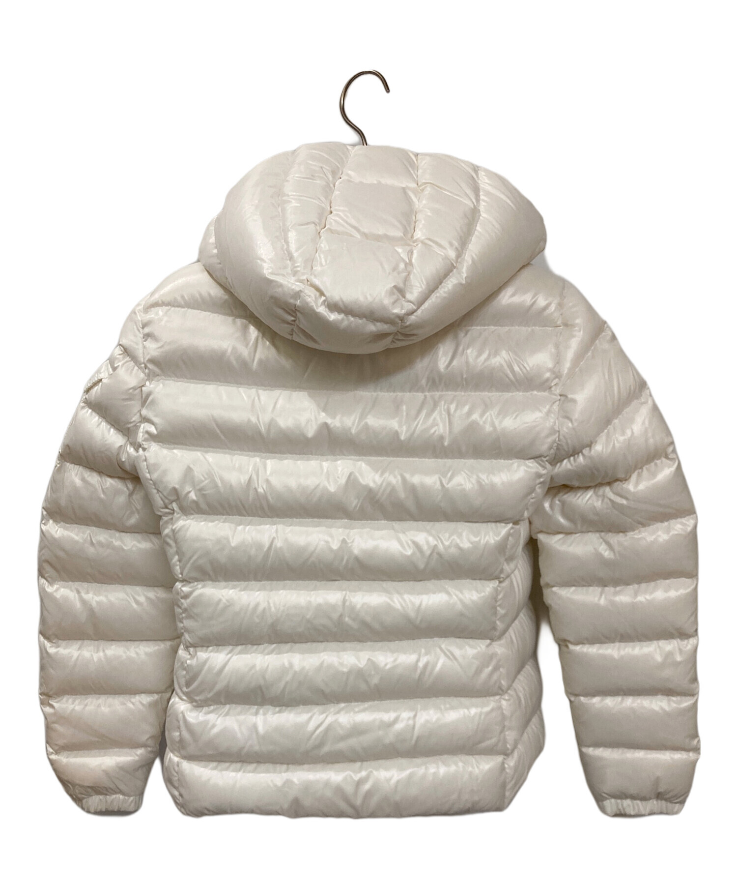 MONCLER BADY ホワイト ダウンジャケット 中古・古着通販】MONCLER (モンクレール) BADY ダウンジャケット