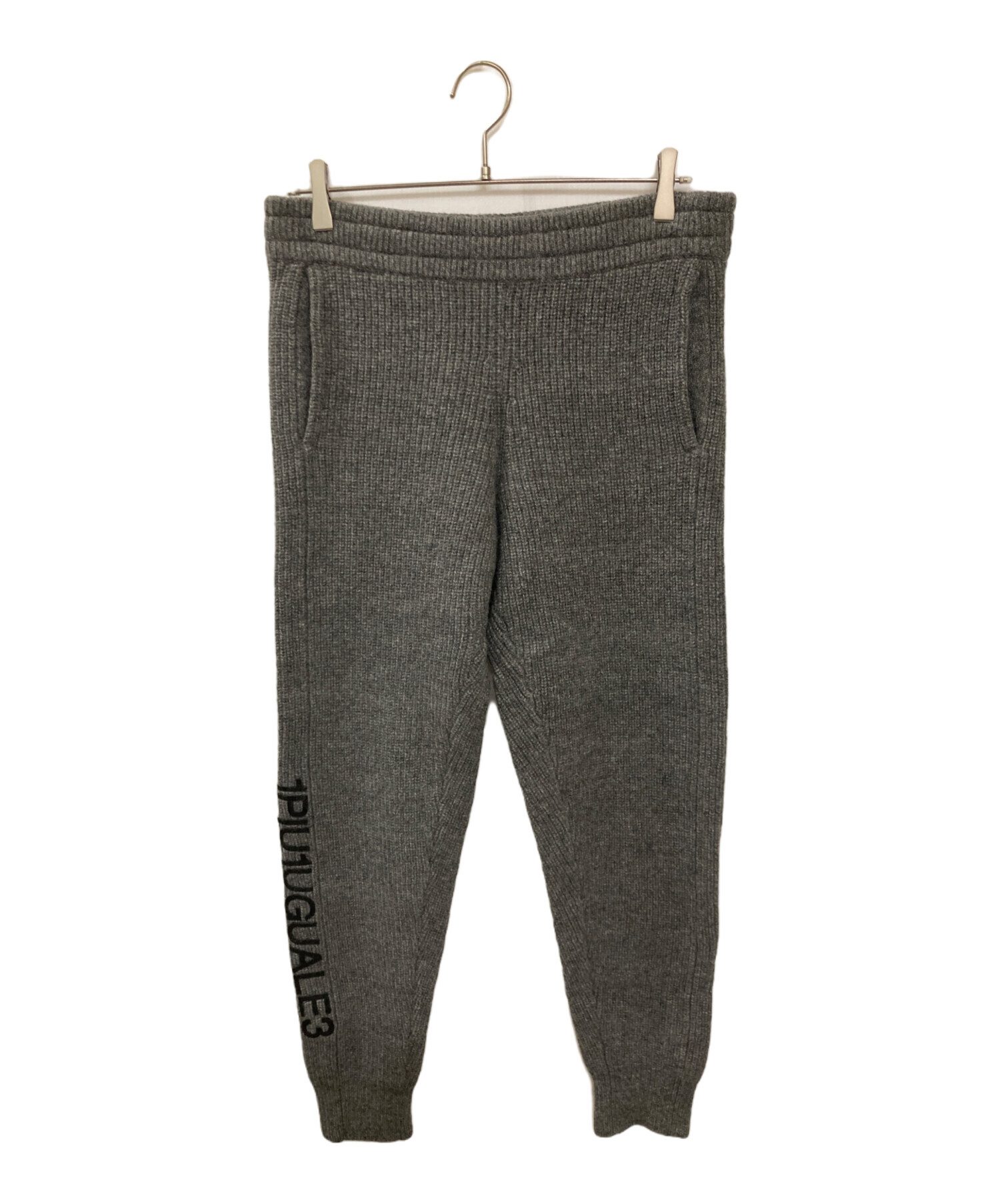 【未使用】1PIU1UGUALE3 ロゴリブベスト　ニット サイズ4 1PIU1UGUALE3 GOLF 【超美品】ウノピゥウノウグァーレトレゴルフ