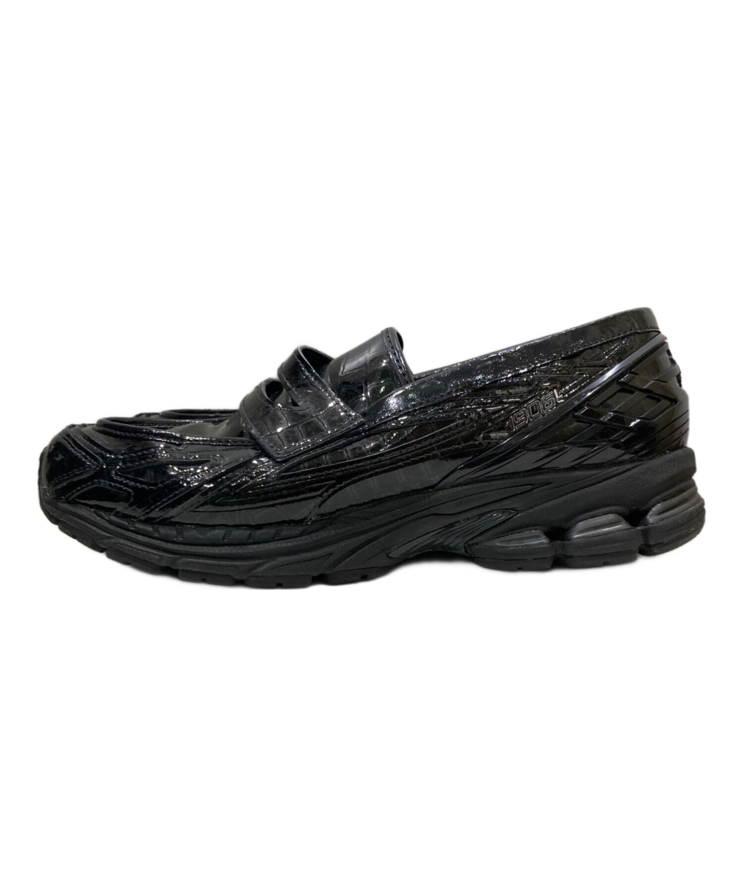 ニューバランス ブラックローファー 中古・古着通販】NEW BALANCE (ニューバランス) Black Crocエナメル