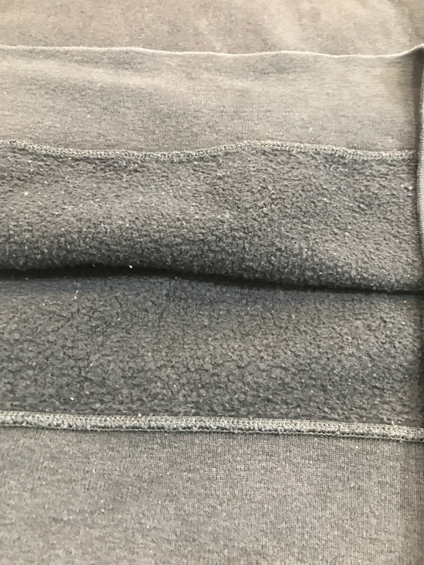 中古・古着通販】UNDEFEATED (アンディフィーテッド) クルーネック 