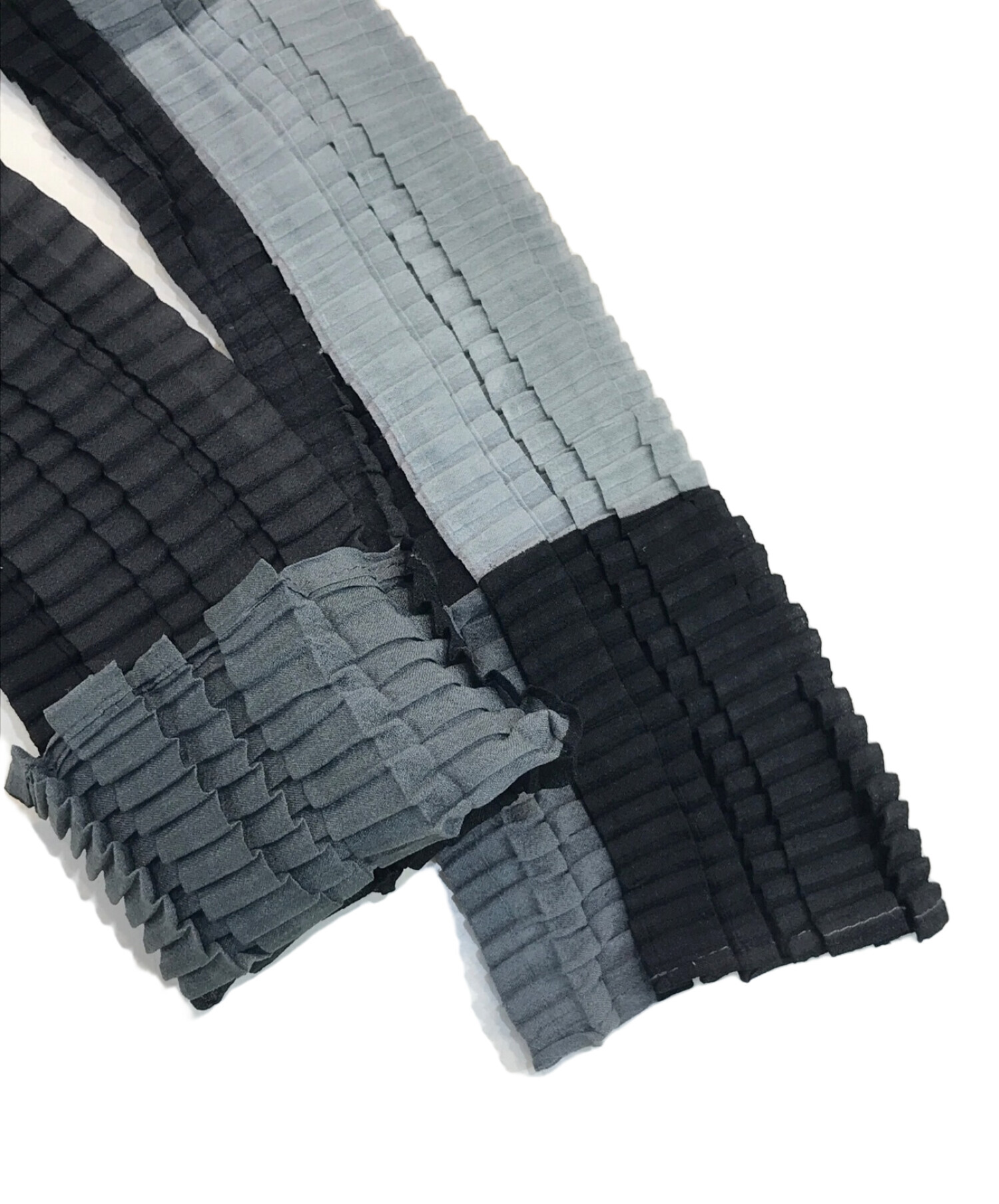 中古・古着通販】ISSEY MIYAKE (イッセイミヤケ) 総柄プリーツ