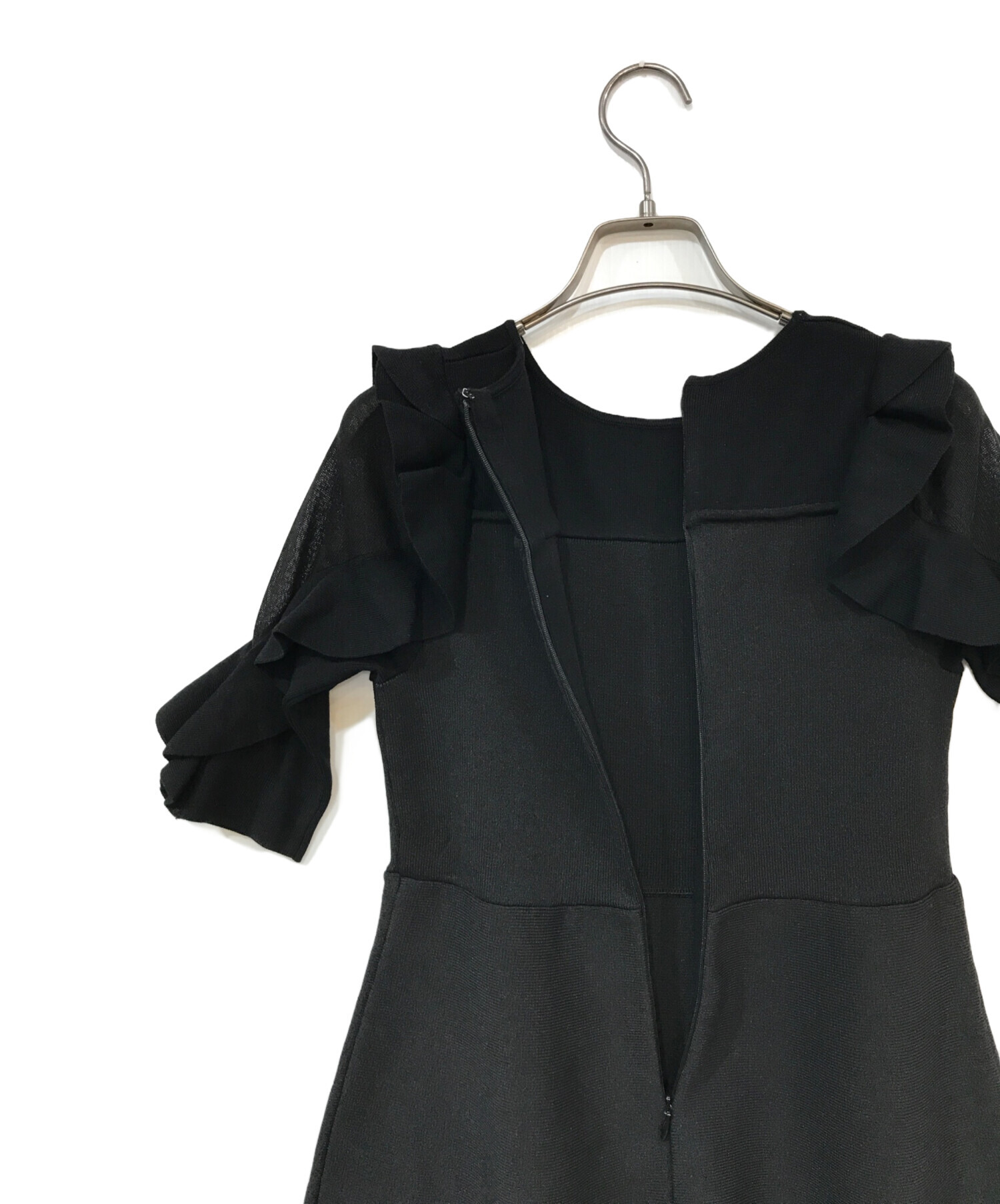 【週末価格】アプワイザーリッシェ フリルスリーブビスチェニットワンピース Apuweiser-riche（アプワイザーリッシェ）の「フリルスリーブビスチェ