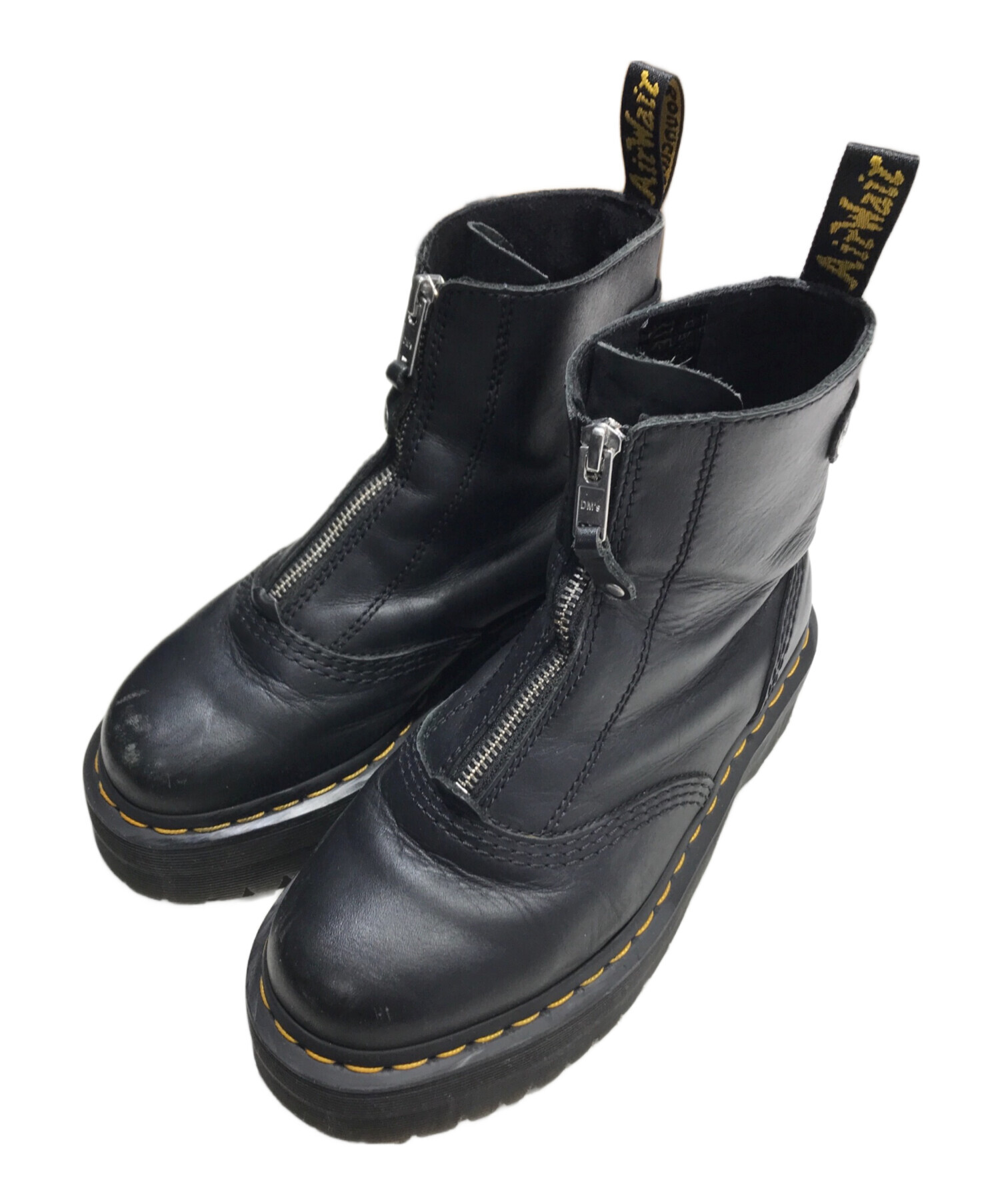 【美品】Dr.Martens JETTA UK4 フロントジップ ダブルソール 厚底ジップブーツ「JETTA」。ストリートにインスパイアされた都会的な