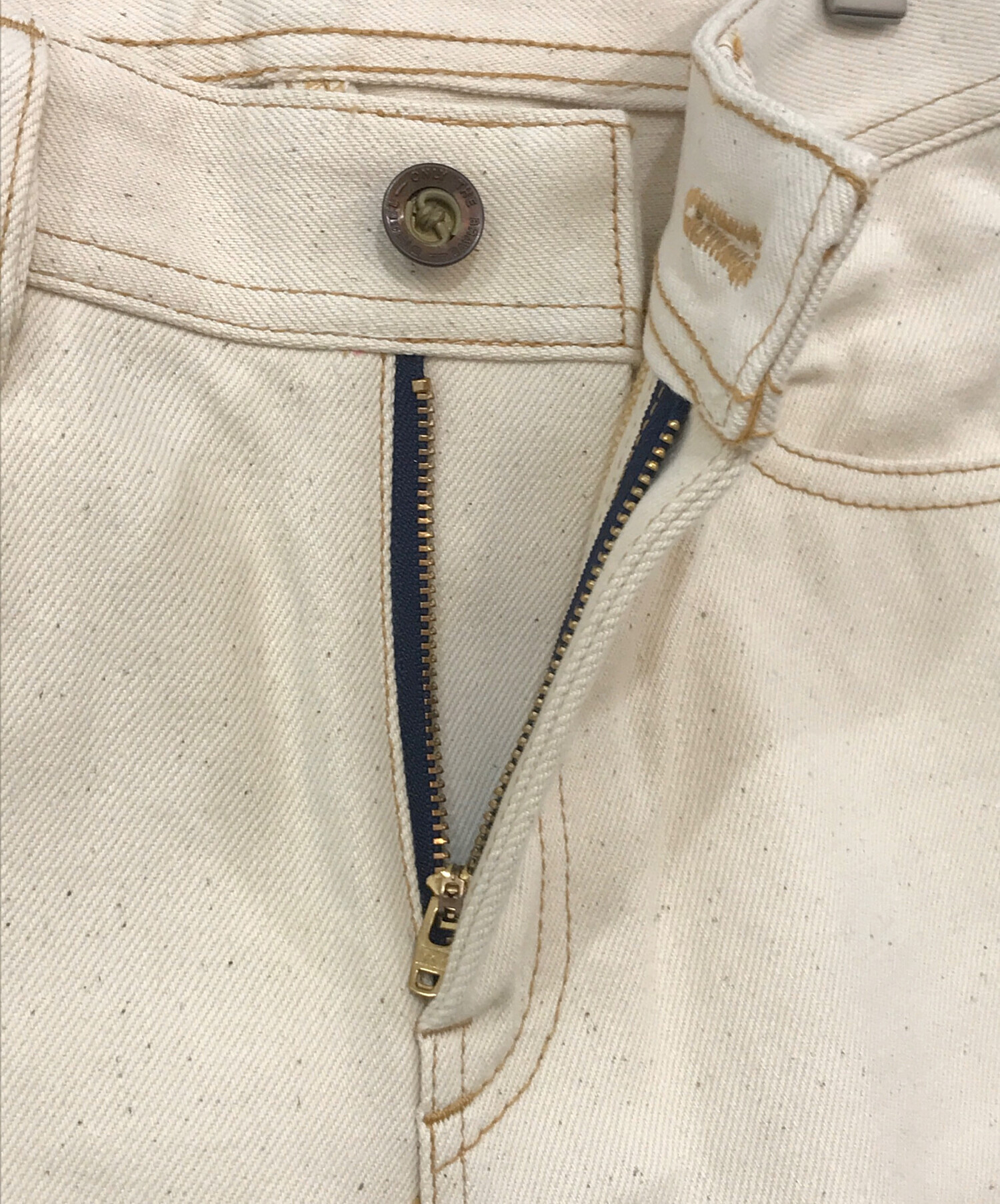 DIESEL デニムパンツ THOMMER W32 ベージュ　新品 中古・古着通販】DIESEL (ディーゼル) デニムパンツ ベージュ サイズ