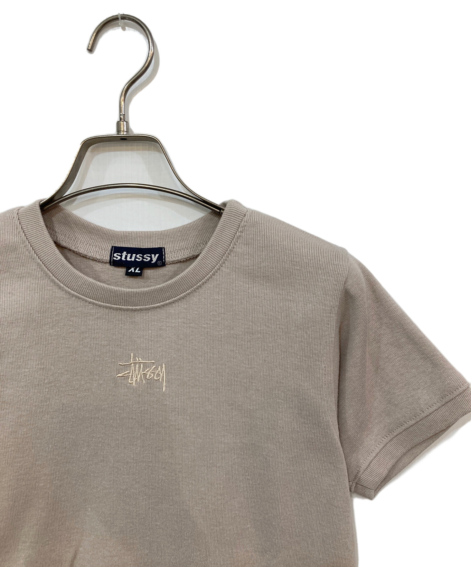 中古・古着通販】stussy (ステューシー) ロゴ刺繍Tシャツ ベージュ