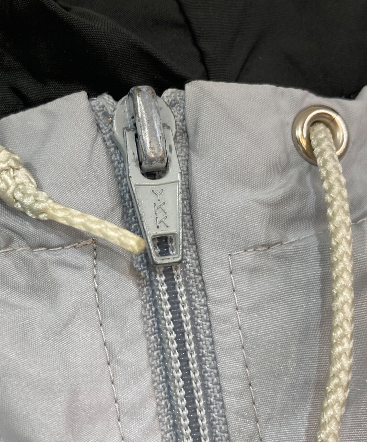 中古・古着通販】NIKE (ナイキ) ナイロンジャケット グレー サイズ