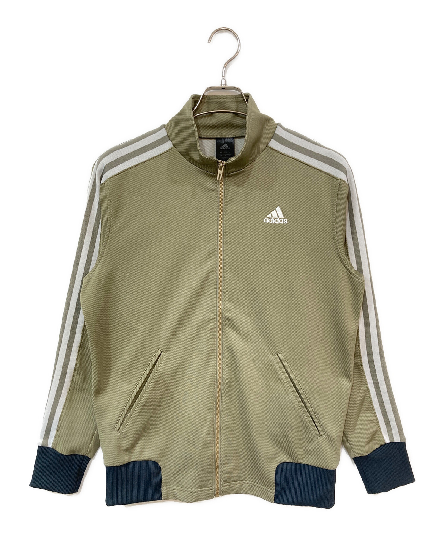 【未使用】adidas トラックジャケット　オリーブ 中古・古着通販】adidas (アディダス) トラックジャケット オリーブ