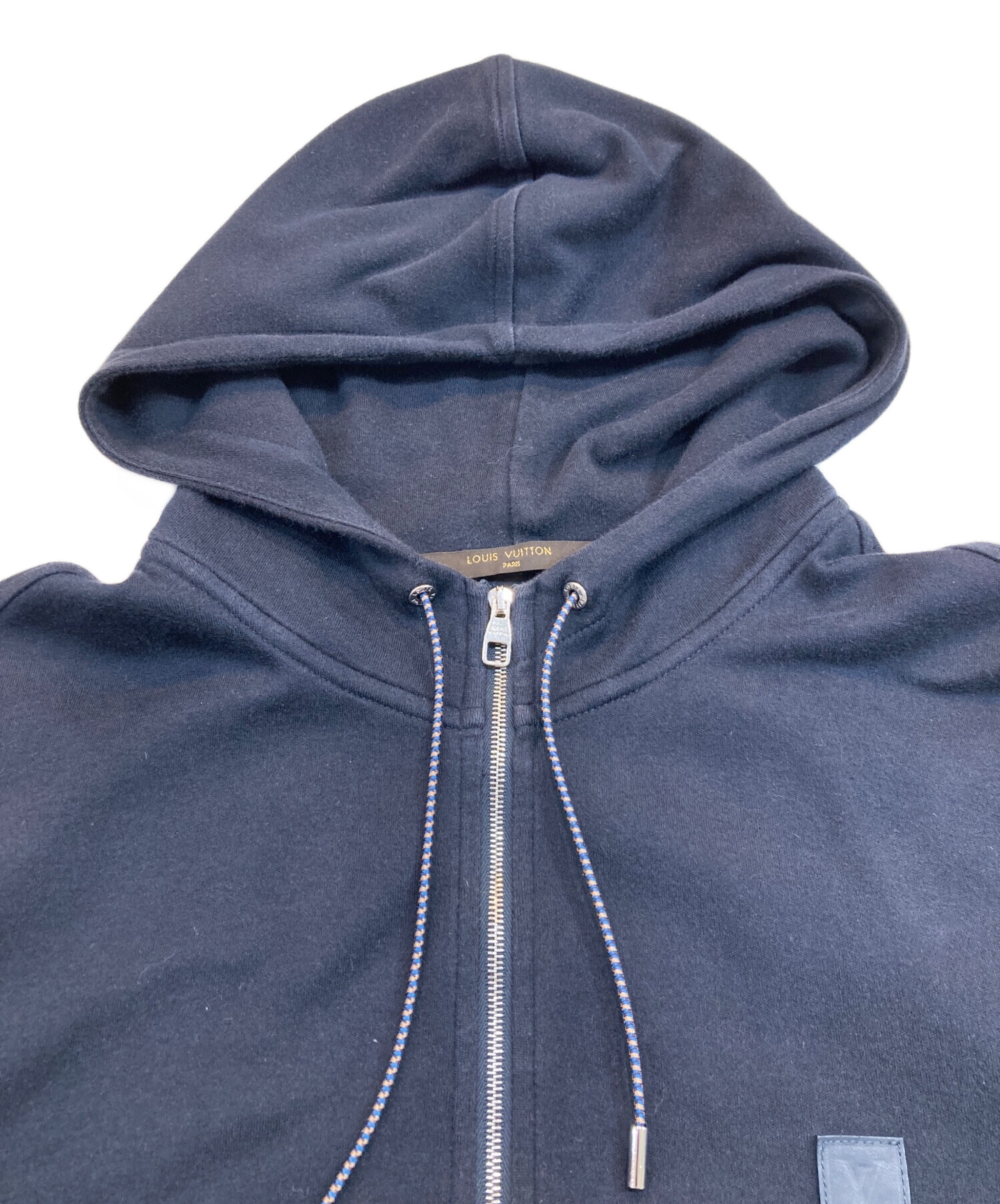 新品同様Louis Vuitton レアパッチワークパーカー ネイビー 中古・古着通販】LOUIS VUITTON (ルイ ヴィトン) レザーロゴパッチ