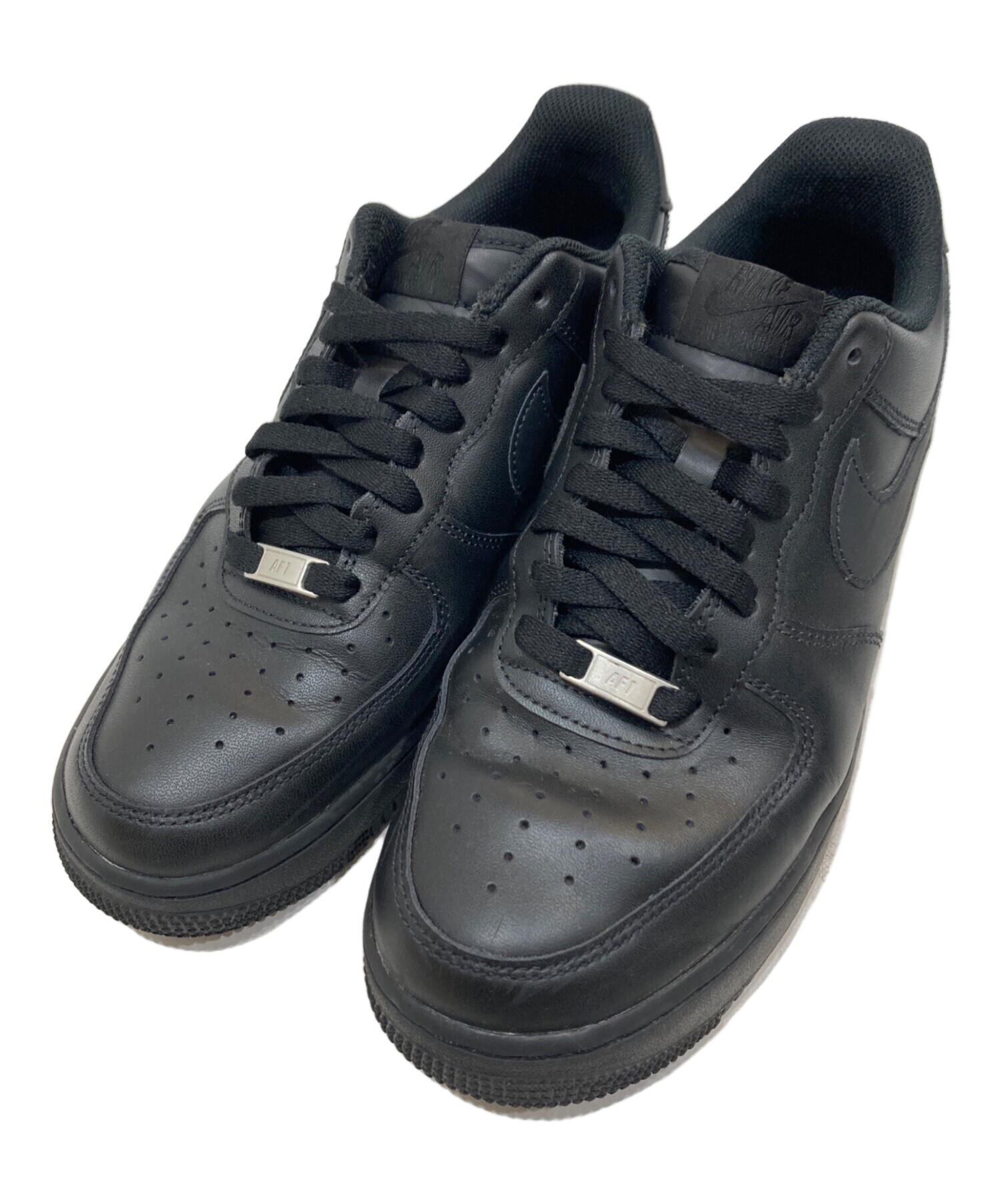 Nike ブラック スニーカー ローカット 中古・古着通販】NIKE (ナイキ) ローカットスニーカー ブラック サイズ