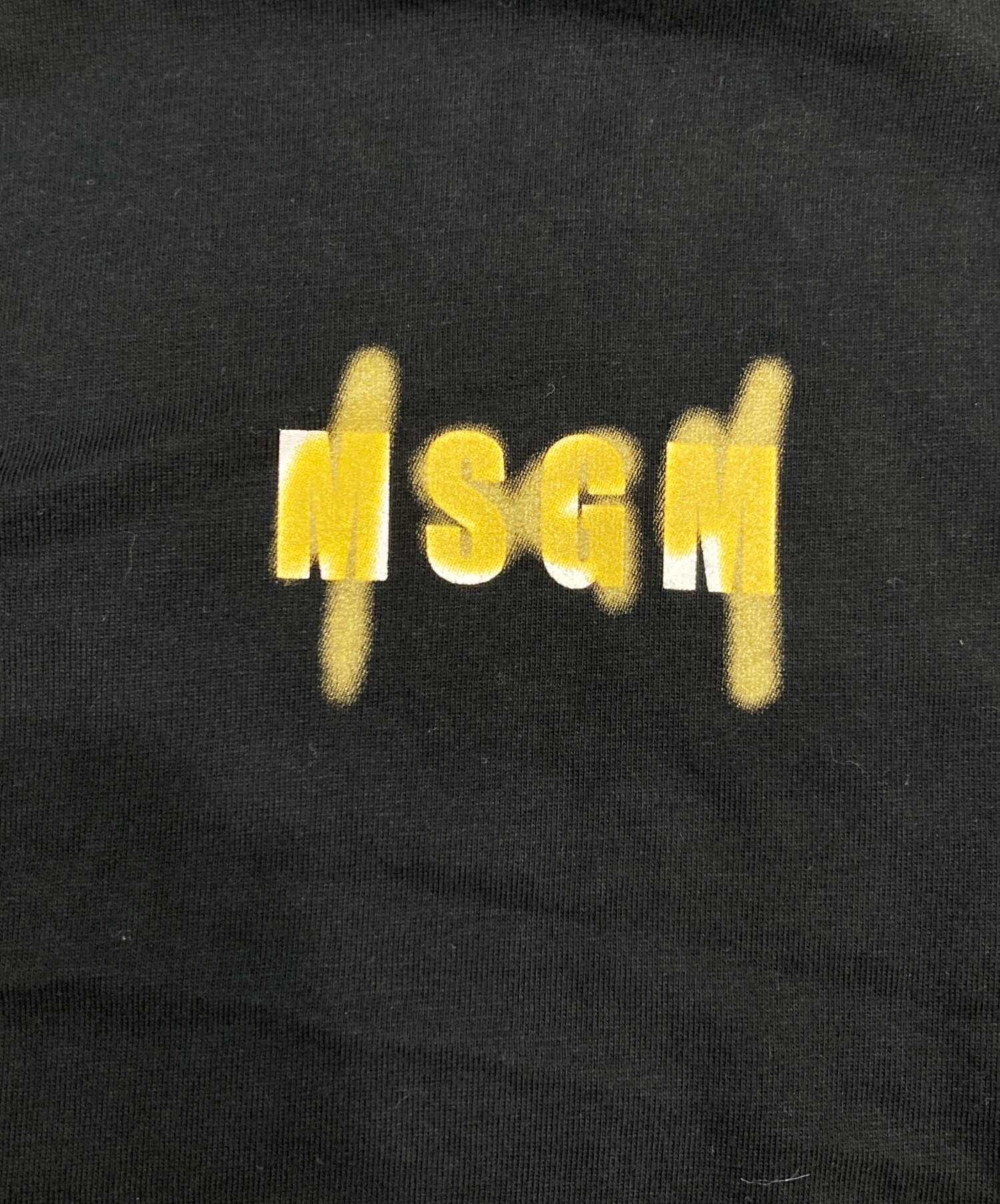 MSGM エムエスジーエム カジュアルシャツ XL 黄 【古着】【中古】【送料無料】 中古・古着通販】MSGM (エムエスジーエム) プリントTシャツ ブラック