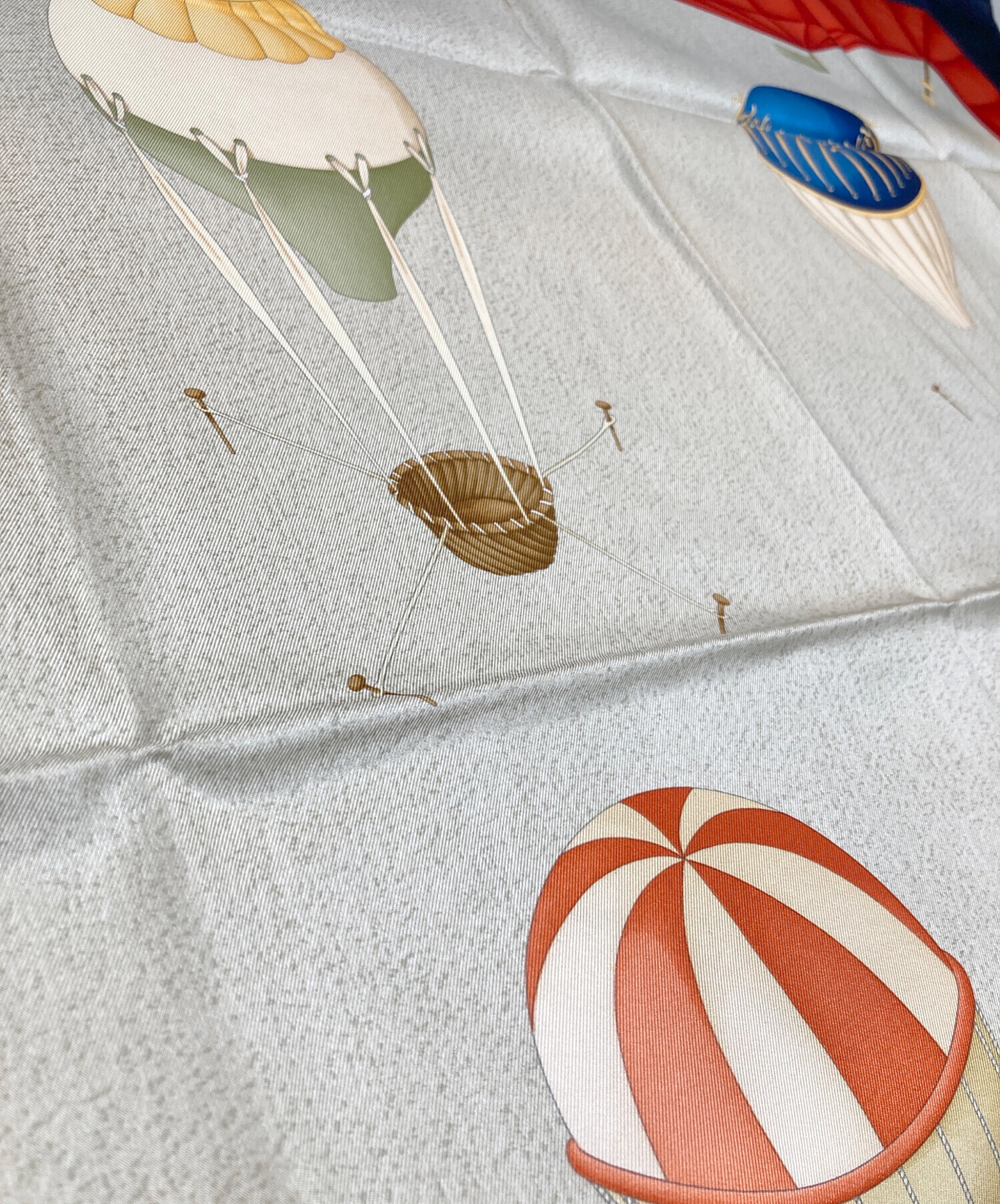 中古・古着通販】BVLGARI (ブルガリ) 気球柄シルクスカーフ ネイビー