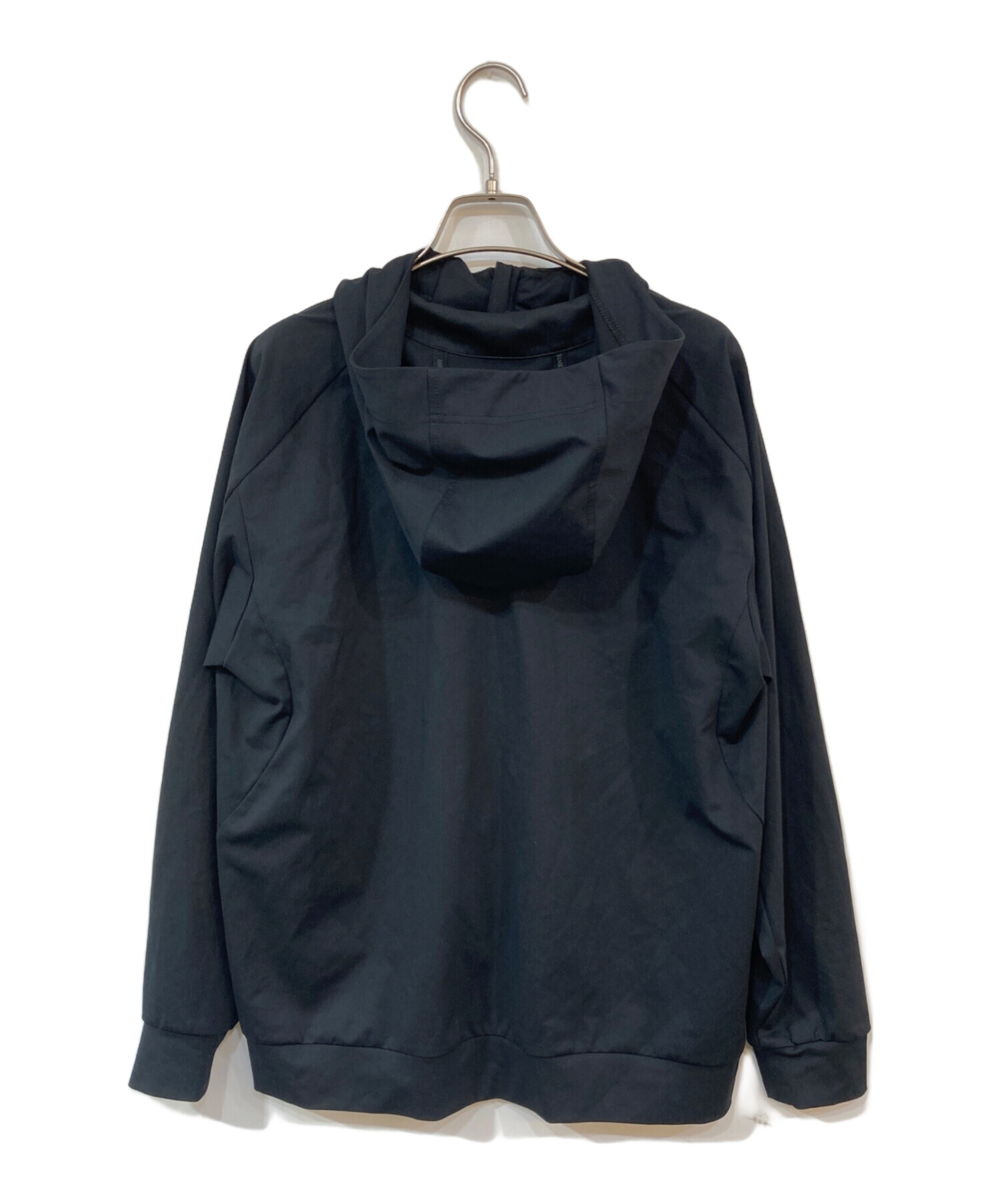 中古・古着通販】DESCENTE (デサント) トレーニングパーカー ブラック