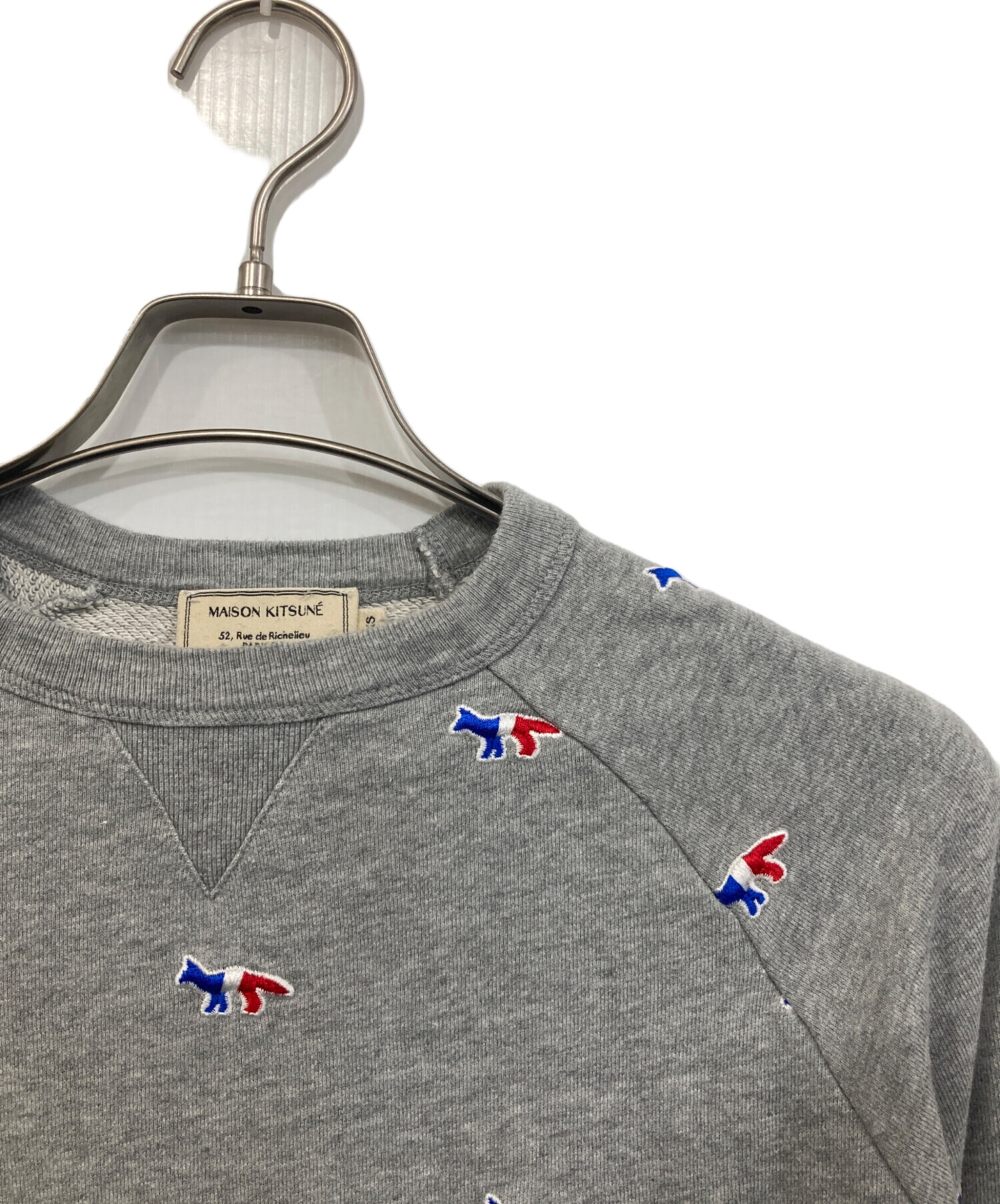 中古・古着通販】maison kitsune (メゾンキツネ) 総ロゴスウェット 