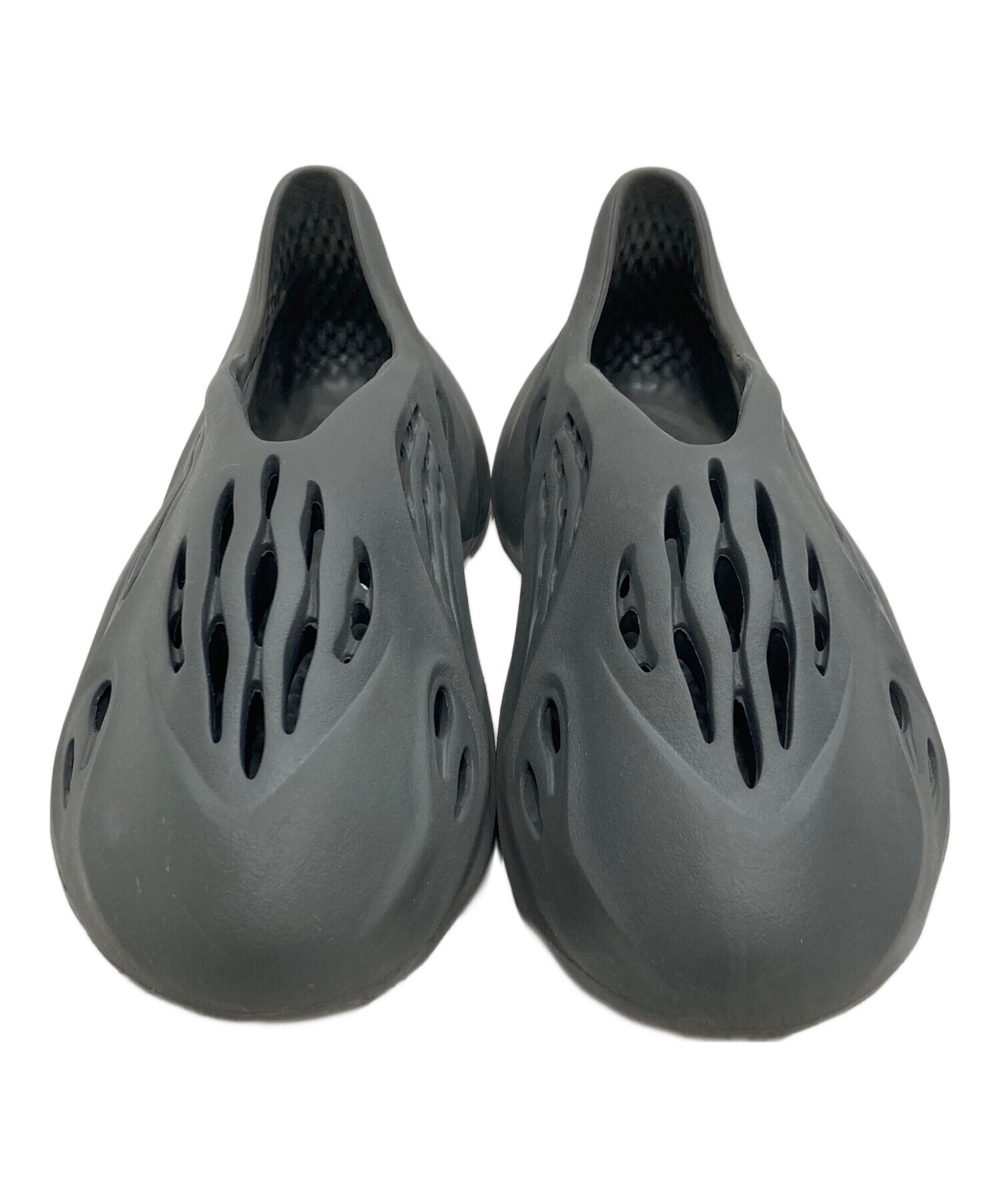 中古・古着通販】adidas (アディダス) YEEZY Foam Runner Carbon