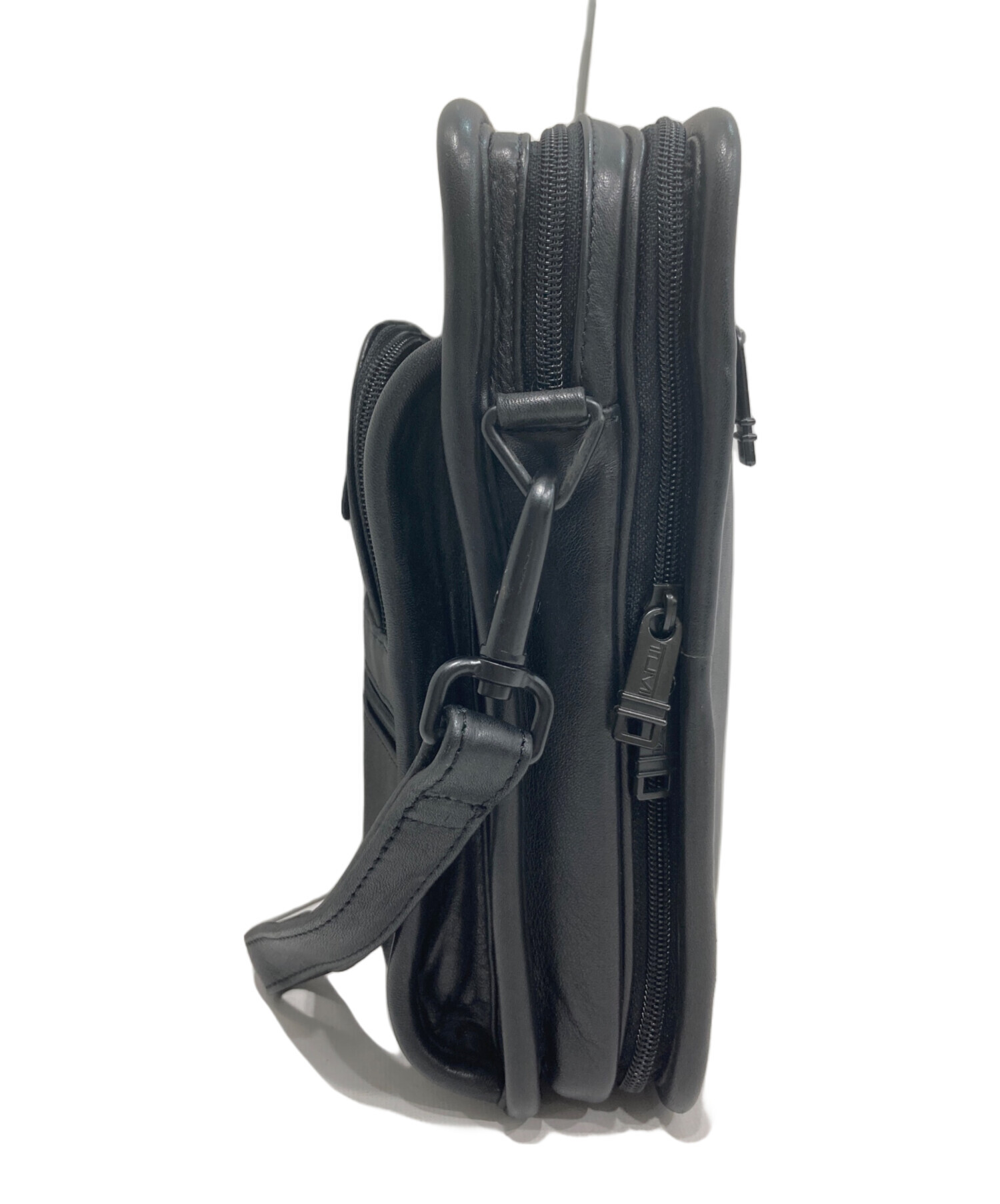 TUMI 913D3 2way ショルダーバッグ レザー ブラック 中古・古着通販】TUMI (トゥミ) レザーショルダーバッグ ブラック
