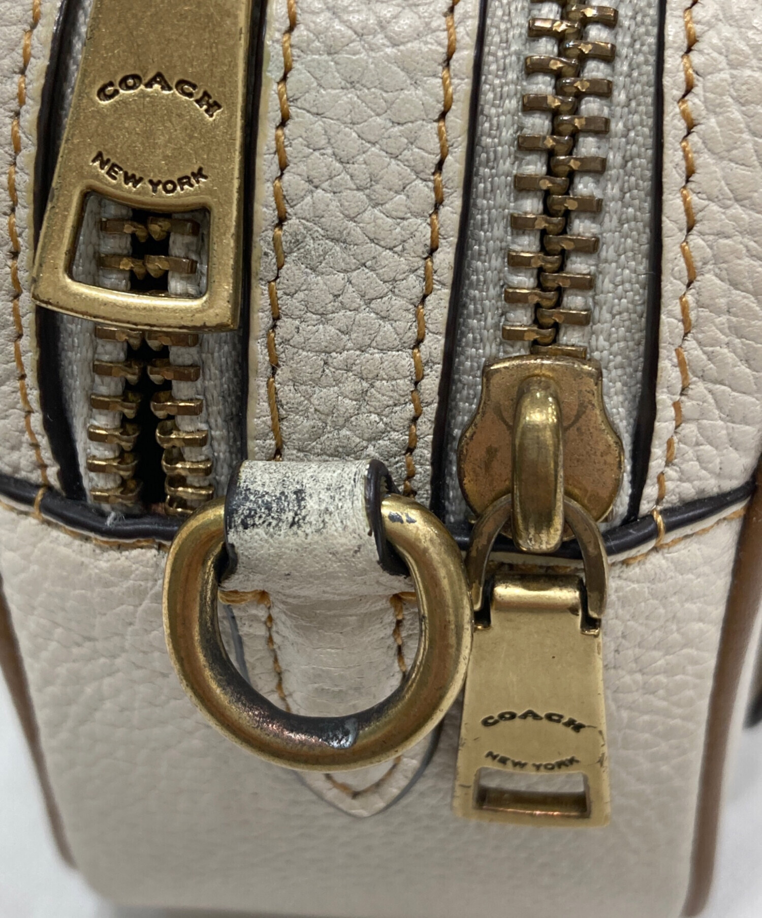 中古・古着通販】COACH (コーチ) ウィロウ カメラバッグ アイボリー